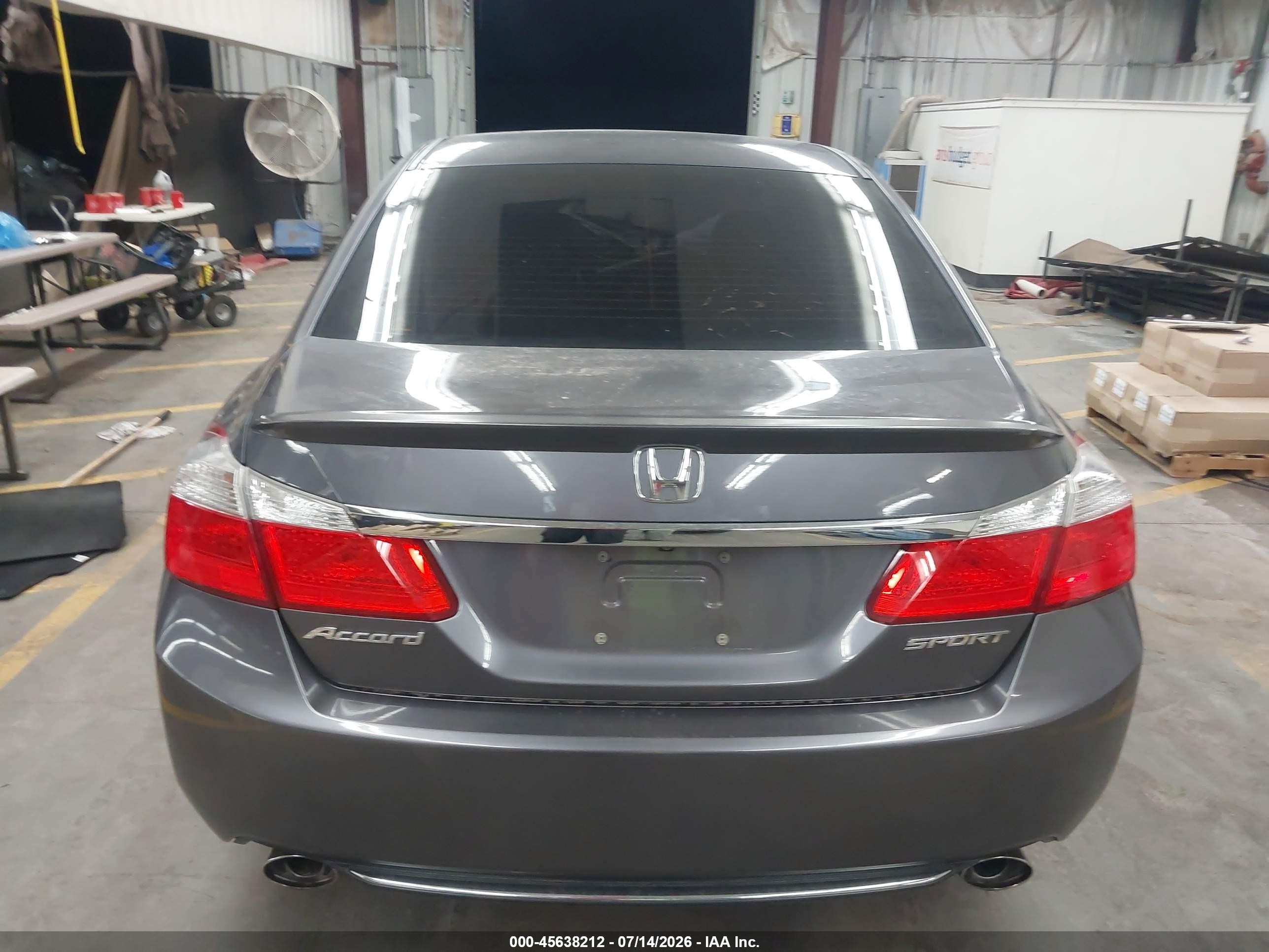 2015 Honda Accord Sport Gray vin: 1HGCR2F50FA222740