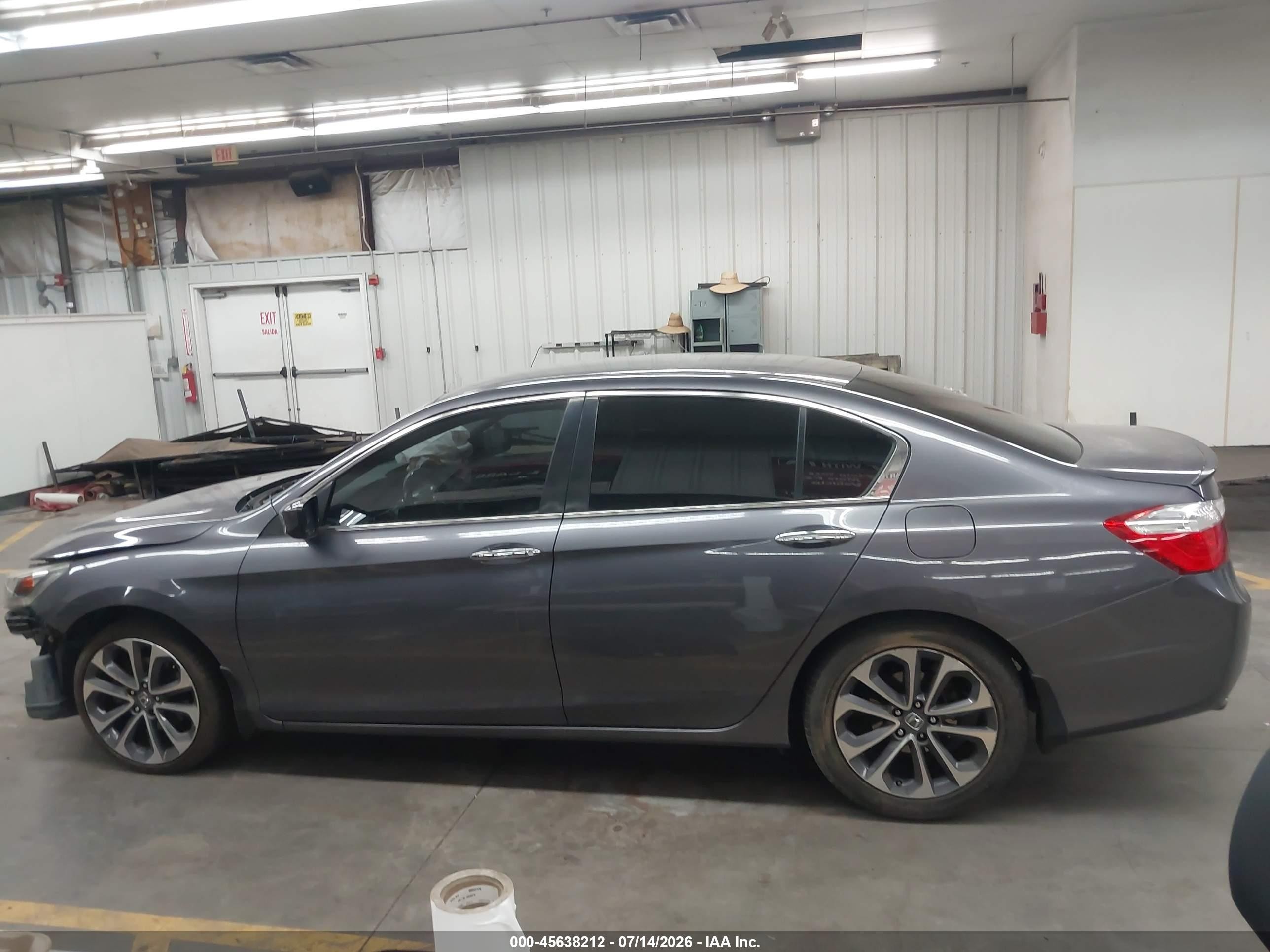 2015 Honda Accord Sport Gray vin: 1HGCR2F50FA222740