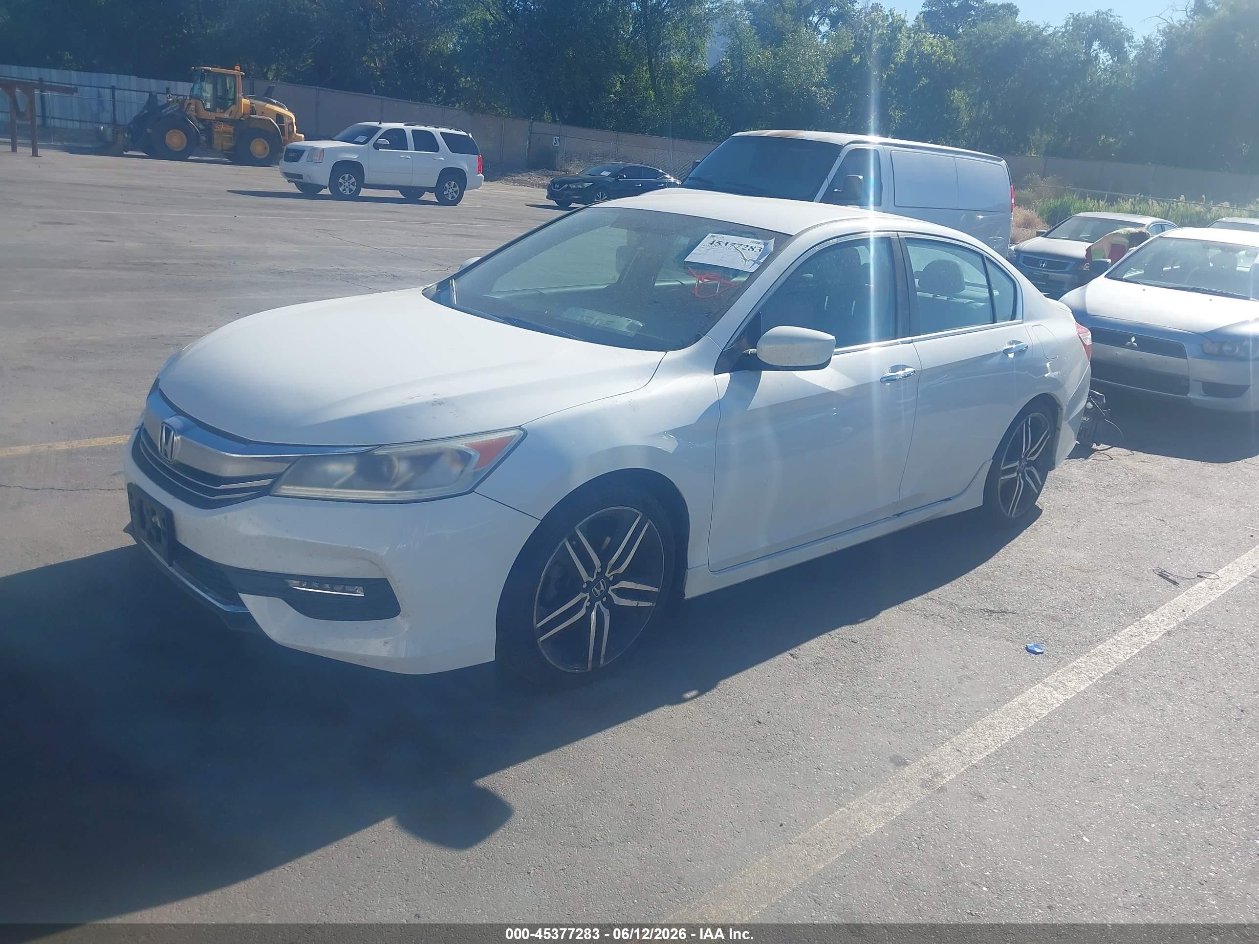 2016 Honda Accord Sport White vin: 1HGCR2F50GA065440