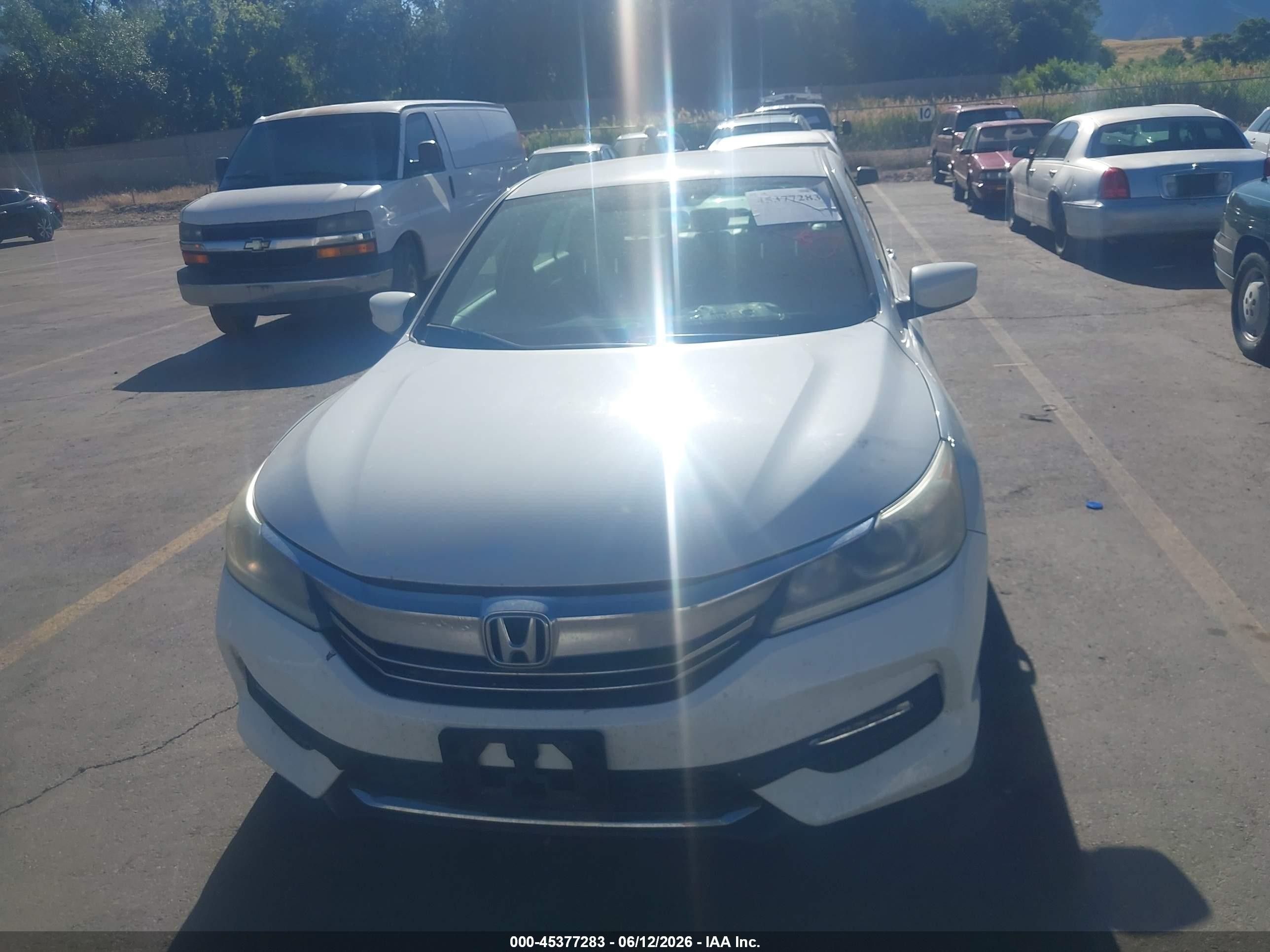 2016 Honda Accord Sport White vin: 1HGCR2F50GA065440