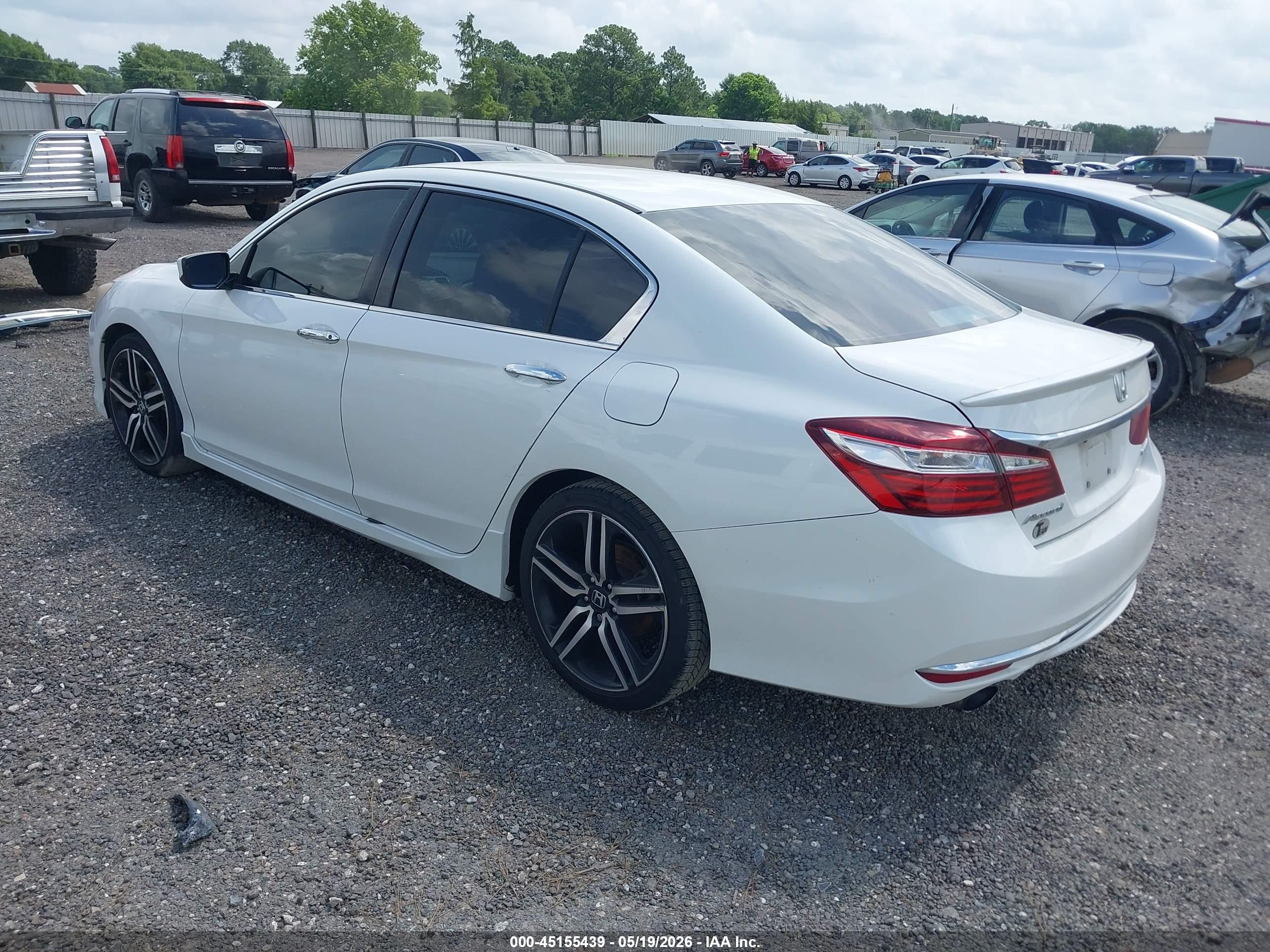 2017 Honda Accord Sport Белый vin: 1HGCR2F50HA219355