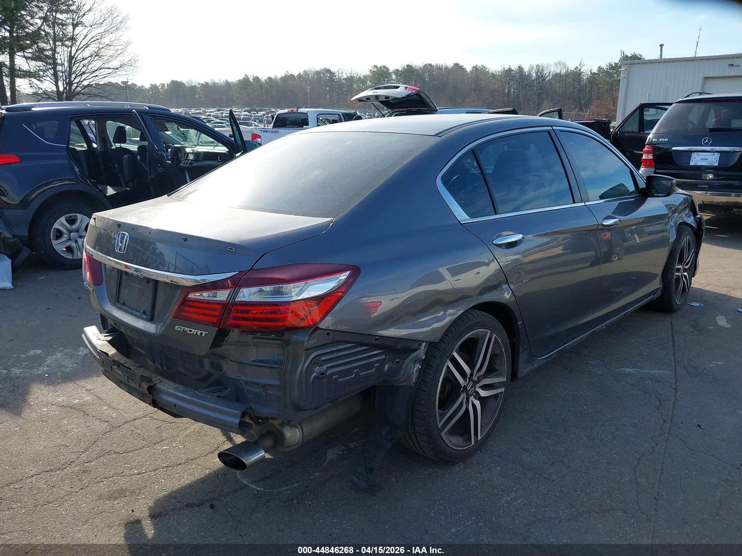 2017 Honda Accord Sport Gray vin: 1HGCR2F50HA223468