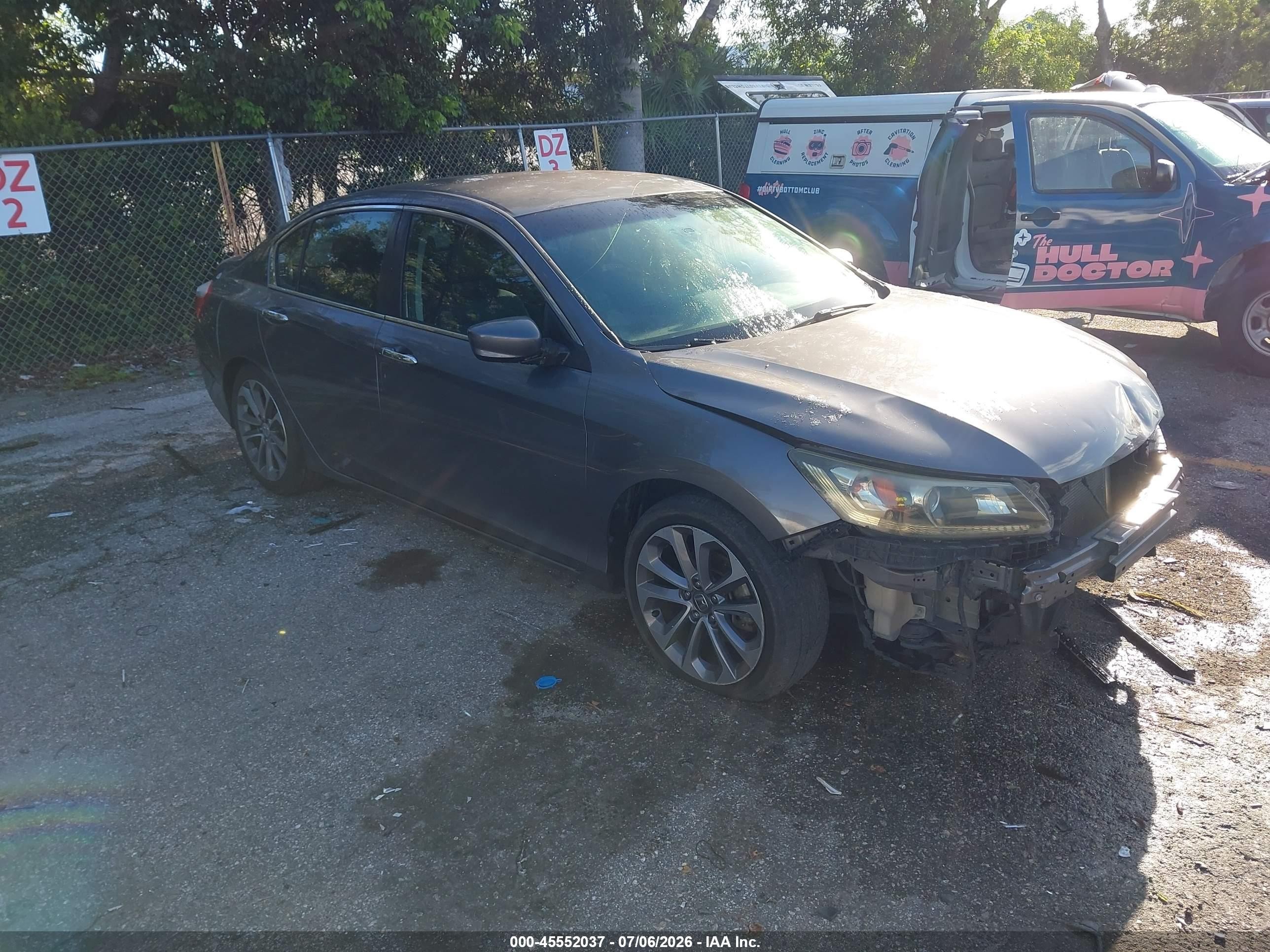 2013 Honda Accord Sport Gray vin: 1HGCR2F51DA252441