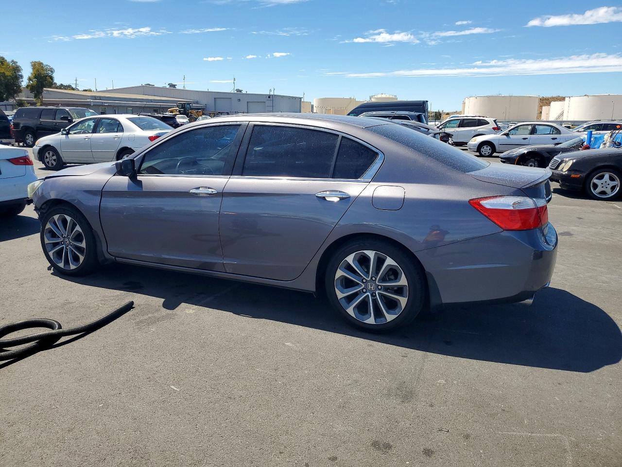 2015 Honda Accord Sport Gray vin: 1HGCR2F51FA180725