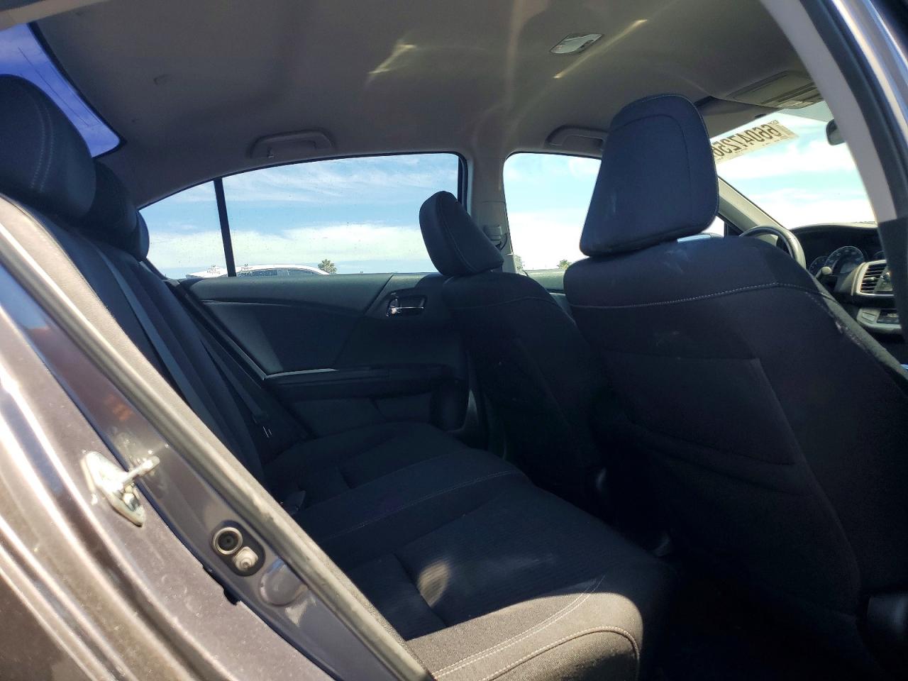 2015 Honda Accord Sport Gray vin: 1HGCR2F51FA180725