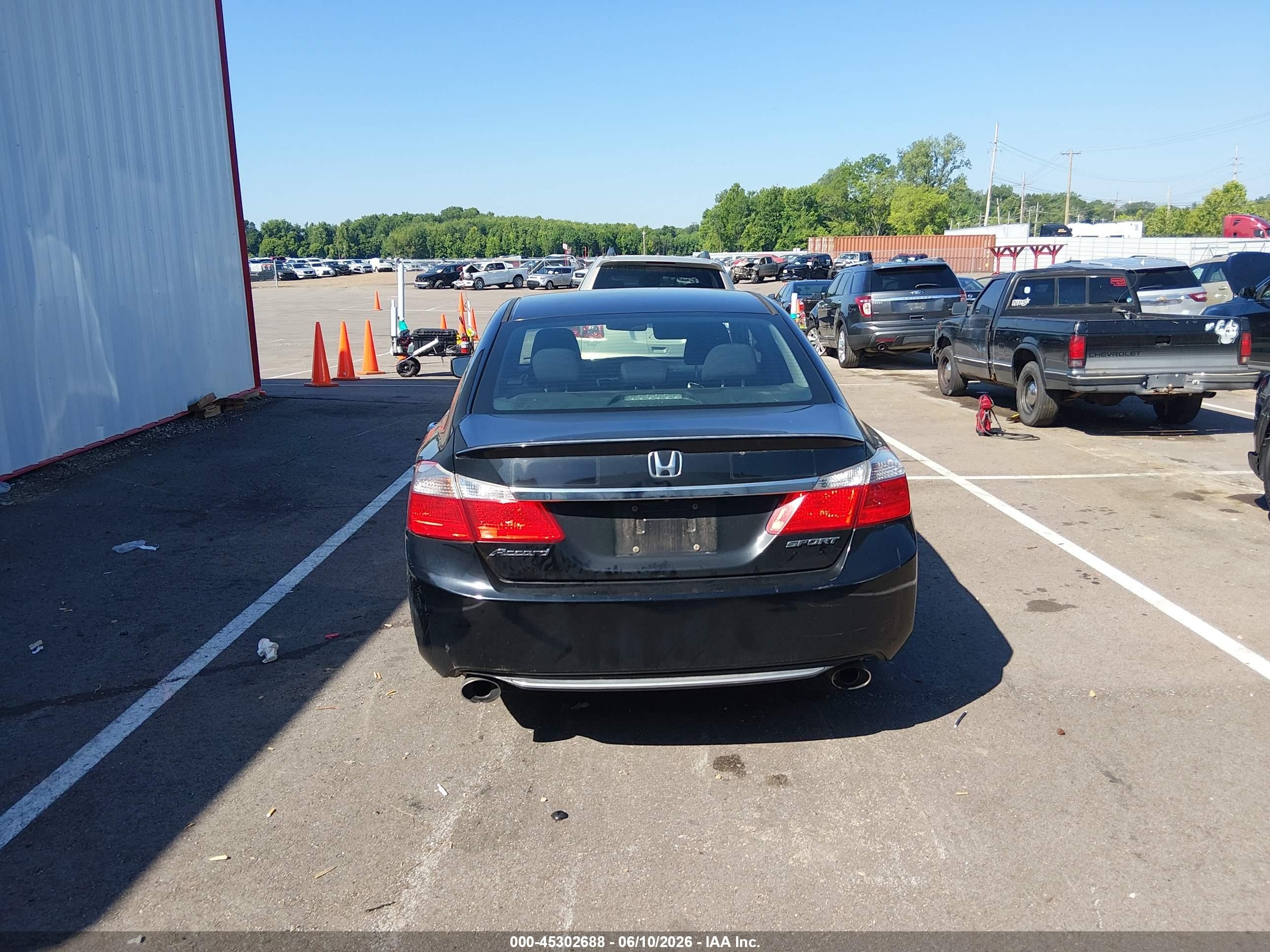 2015 Honda Accord Sport Black vin: 1HGCR2F51FA192745