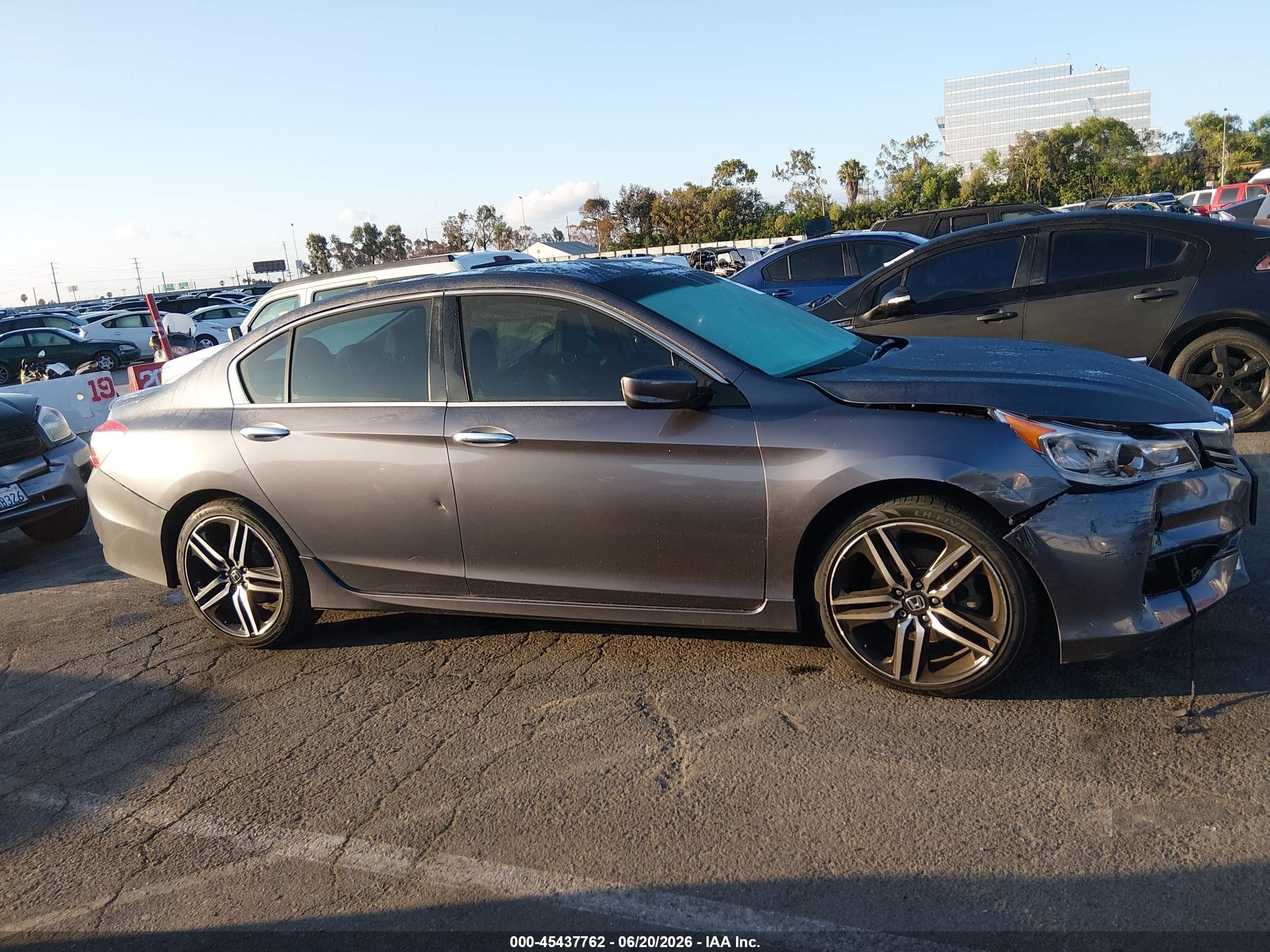 2016 Honda Accord Sport Gray vin: 1HGCR2F51GA141294