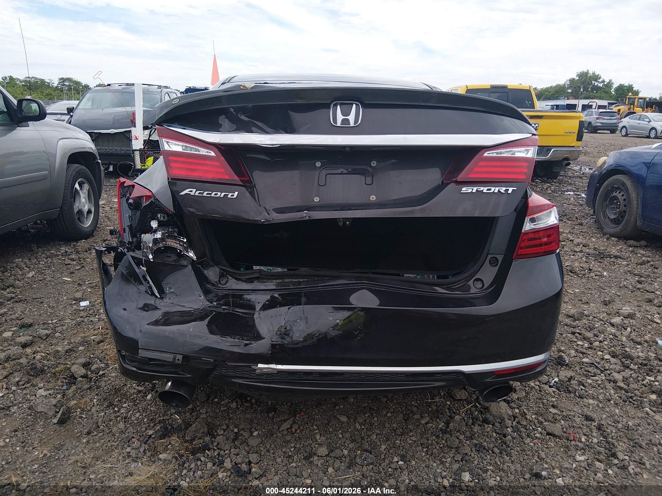 2017 Honda Accord Sport Черный vin: 1HGCR2F51HA097315