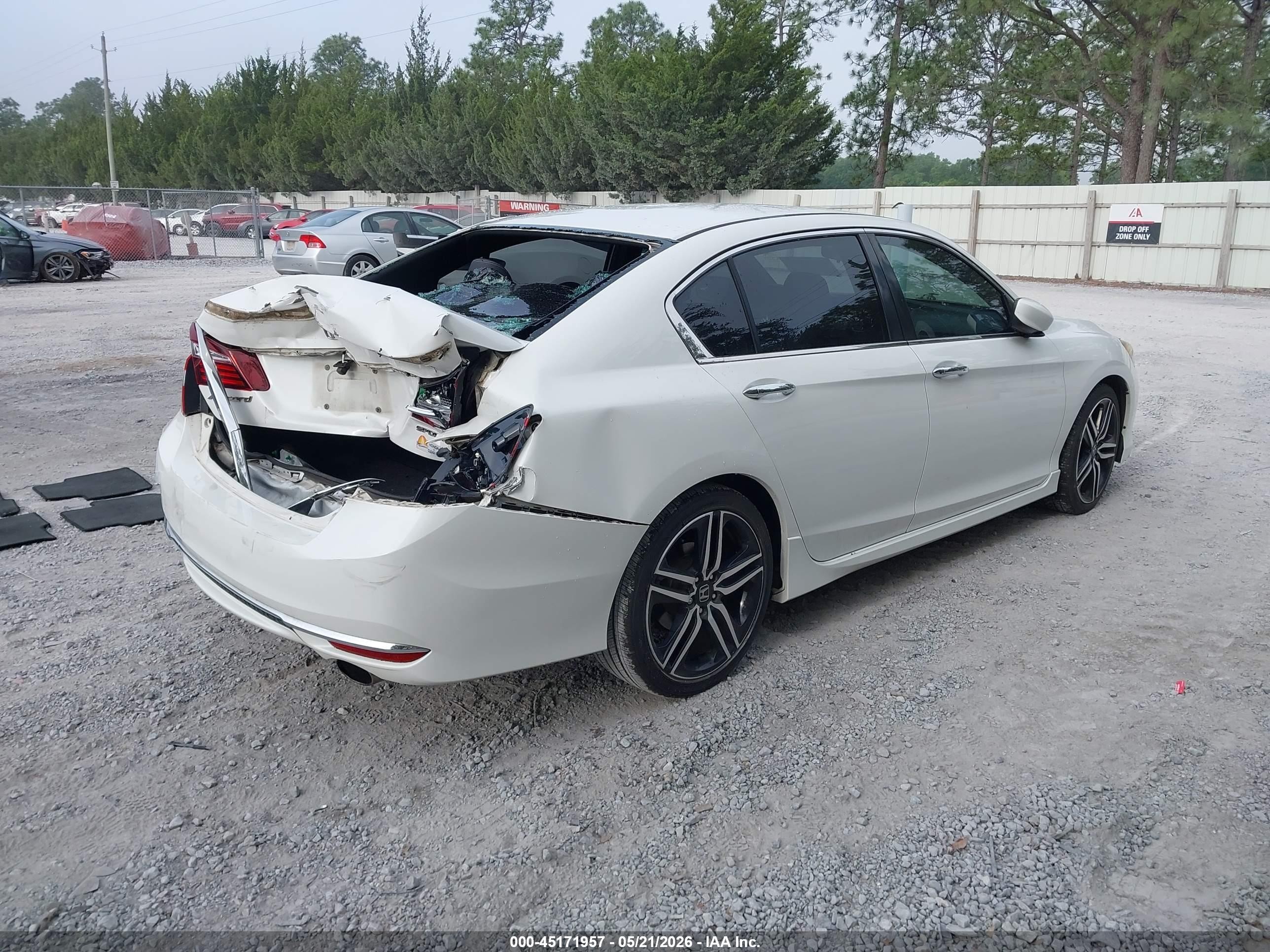 2017 Honda Accord Sport Белый vin: 1HGCR2F51HA287793