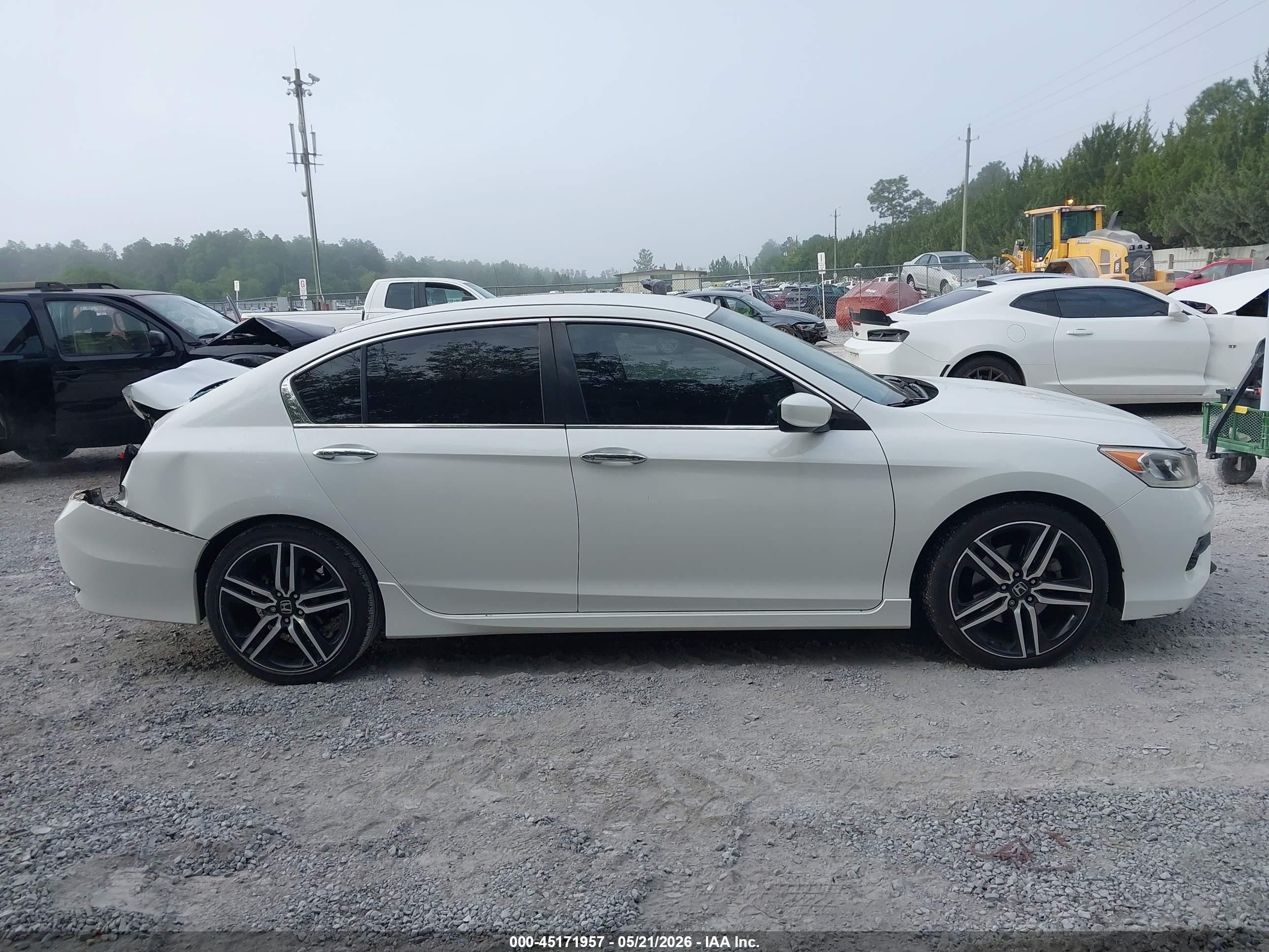 2017 Honda Accord Sport Белый vin: 1HGCR2F51HA287793