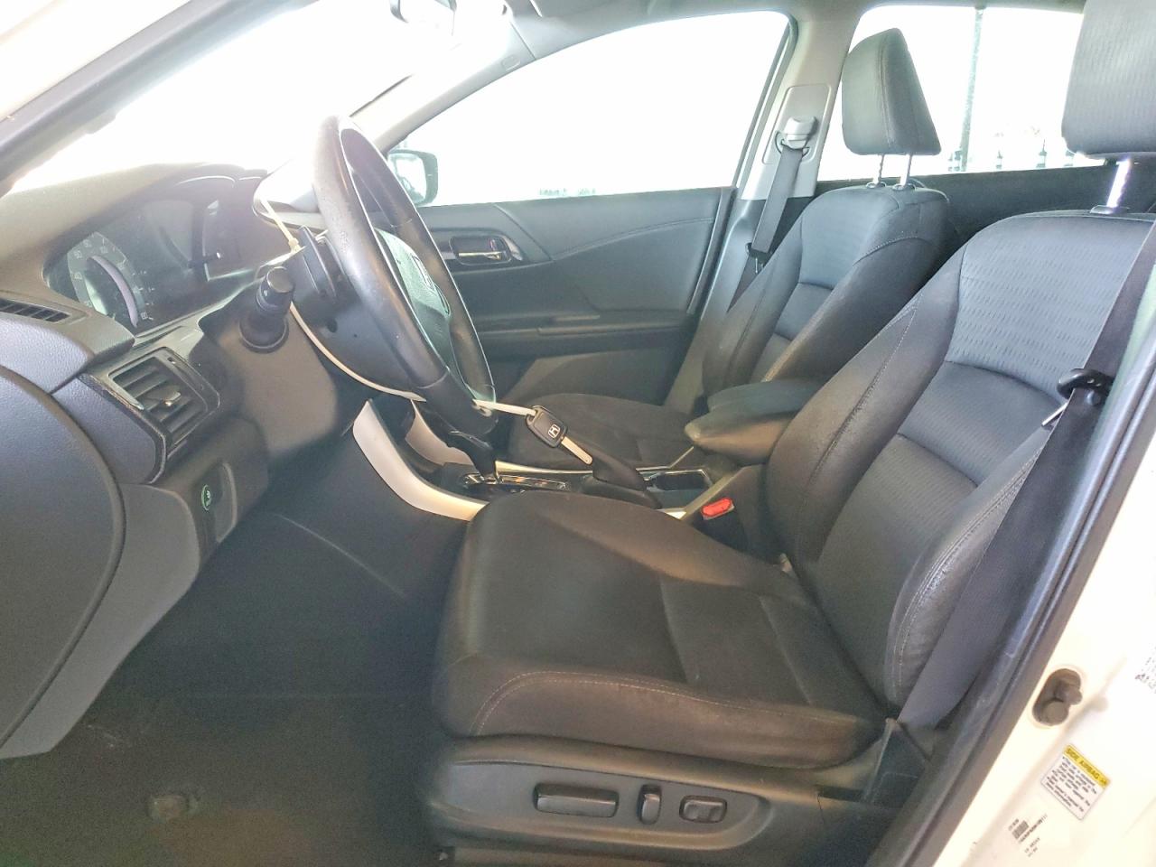 2013 Honda Accord Sport Белый vin: 1HGCR2F52DA105111
