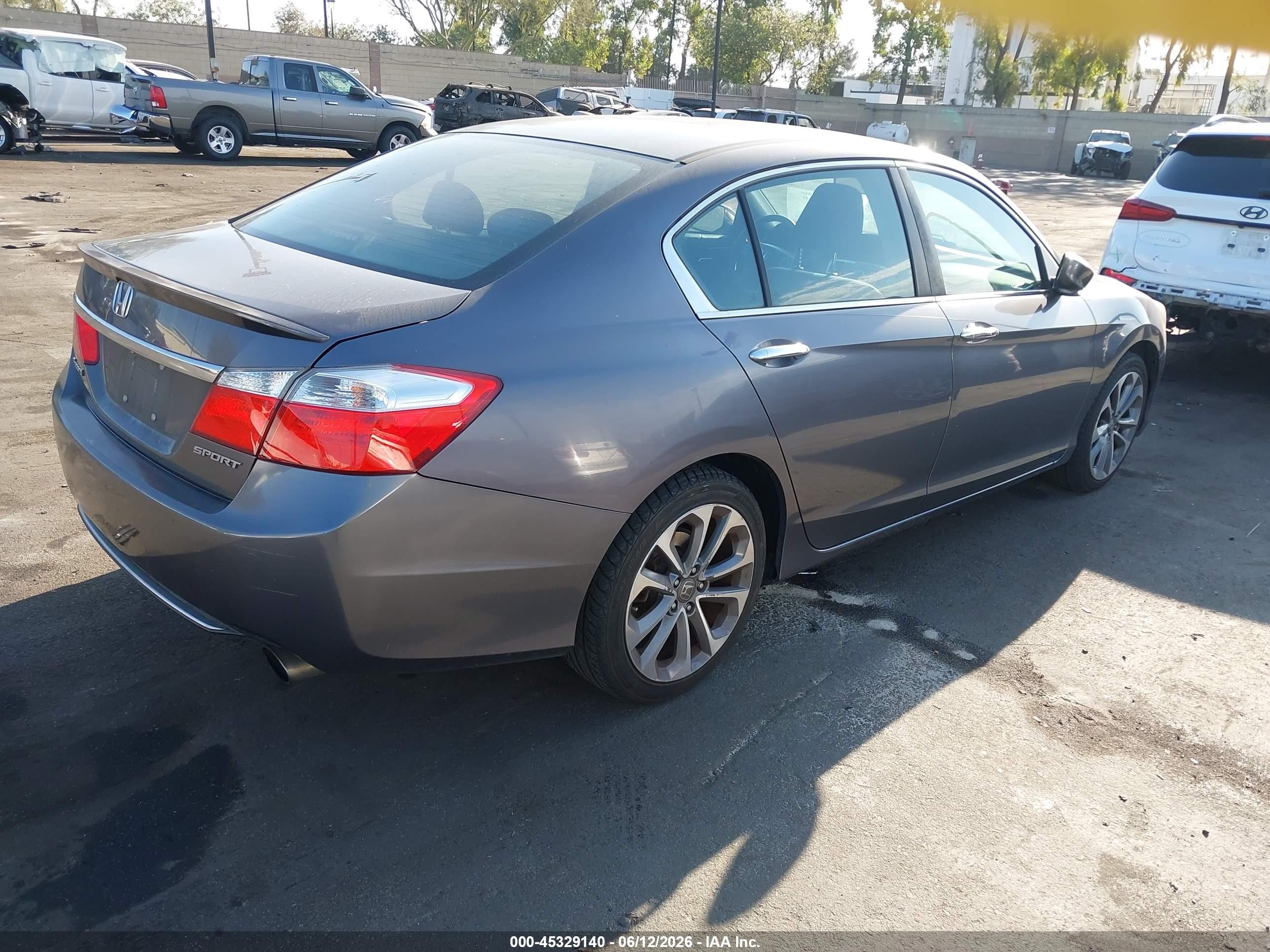 2014 Honda Accord Sport Gray vin: 1HGCR2F52EA133329