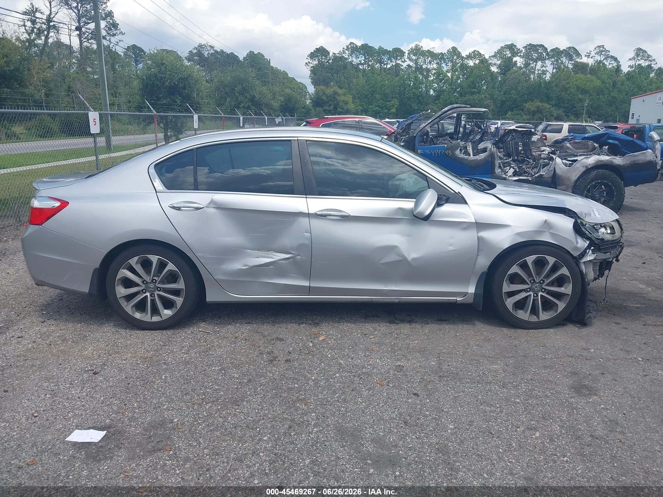 2014 Honda Accord Sport Silver vin: 1HGCR2F52EA282985