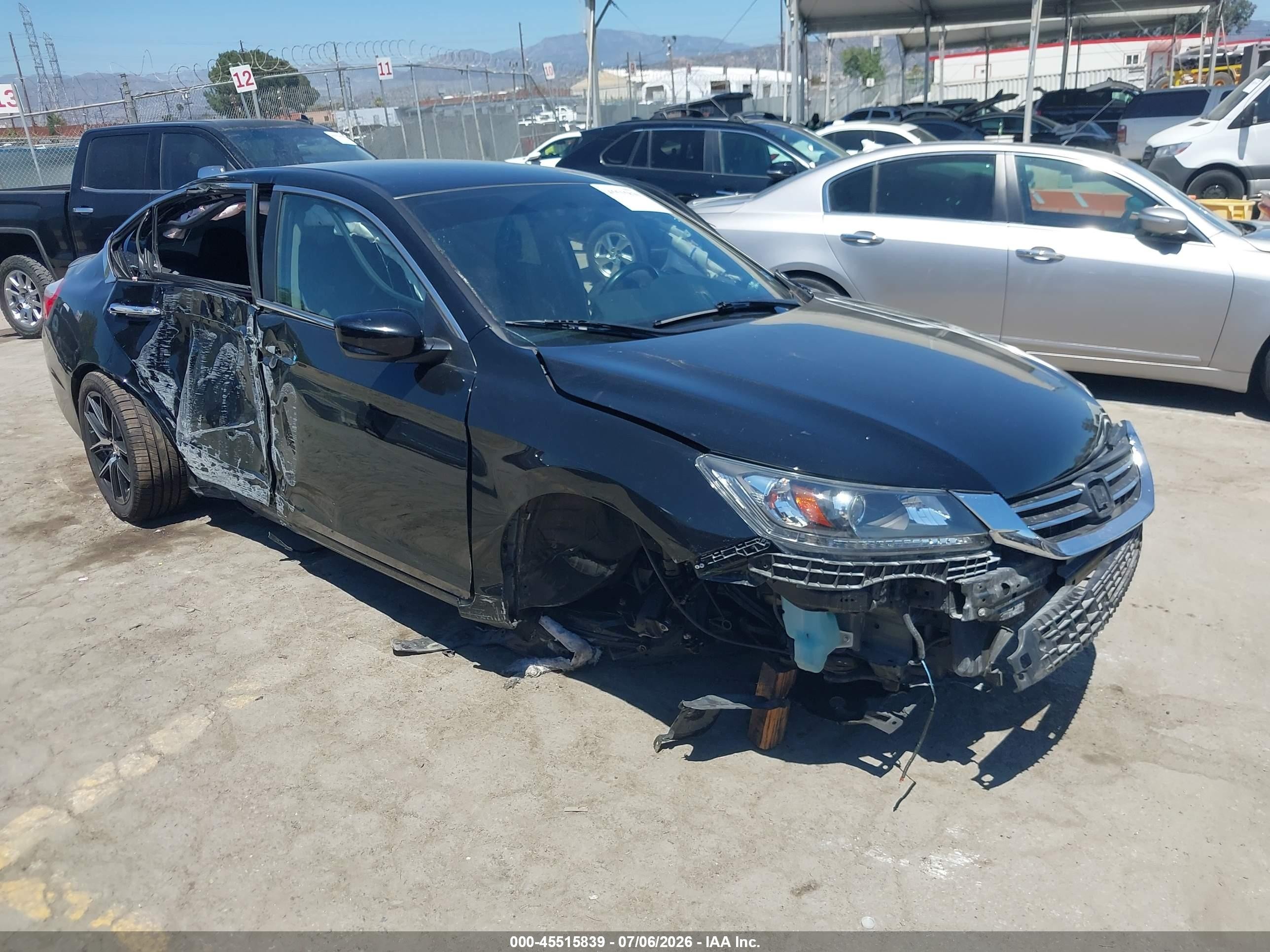 2015 Honda Accord Sport Black vin: 1HGCR2F52FA002631