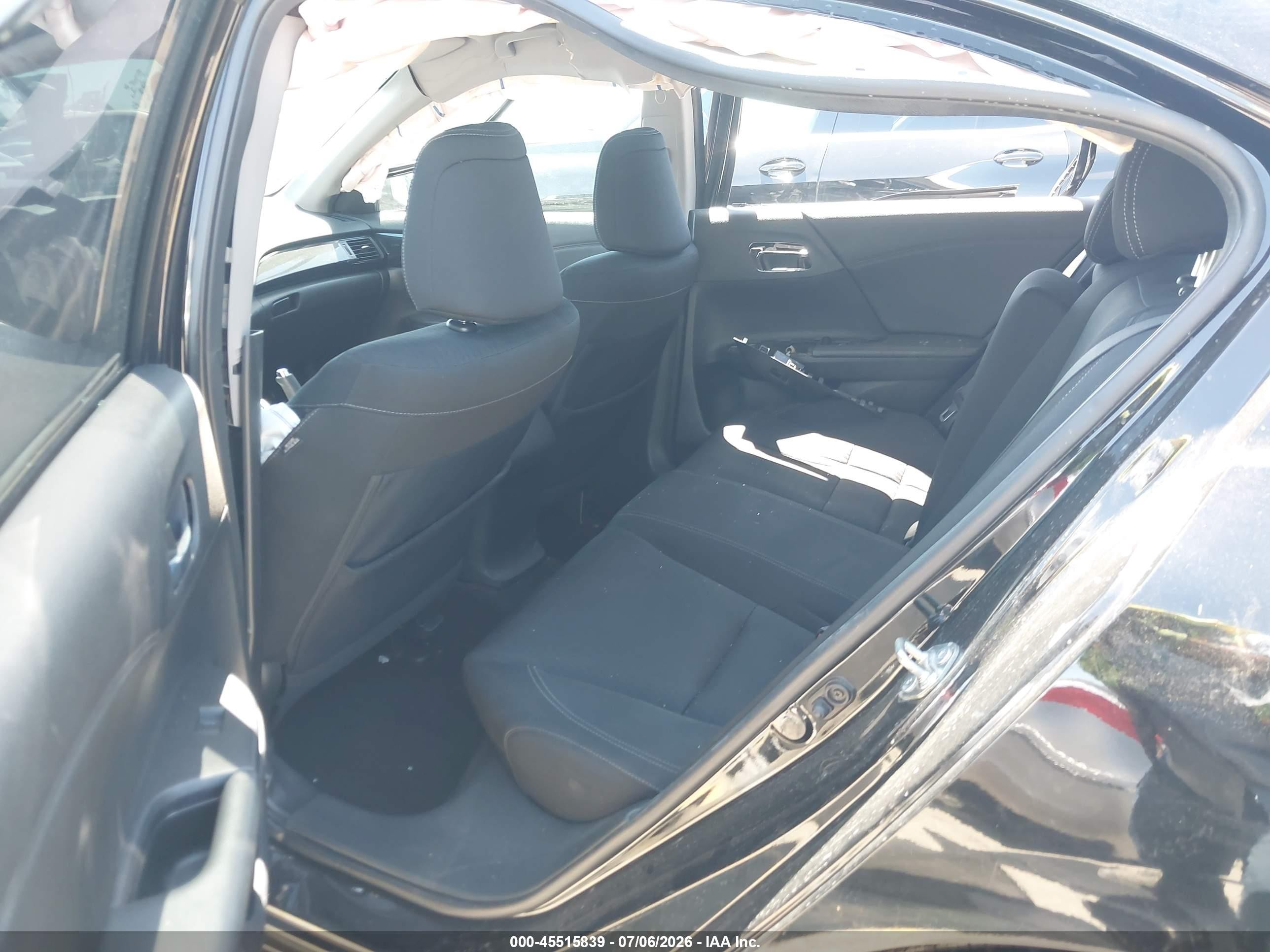 2015 Honda Accord Sport Черный vin: 1HGCR2F52FA002631
