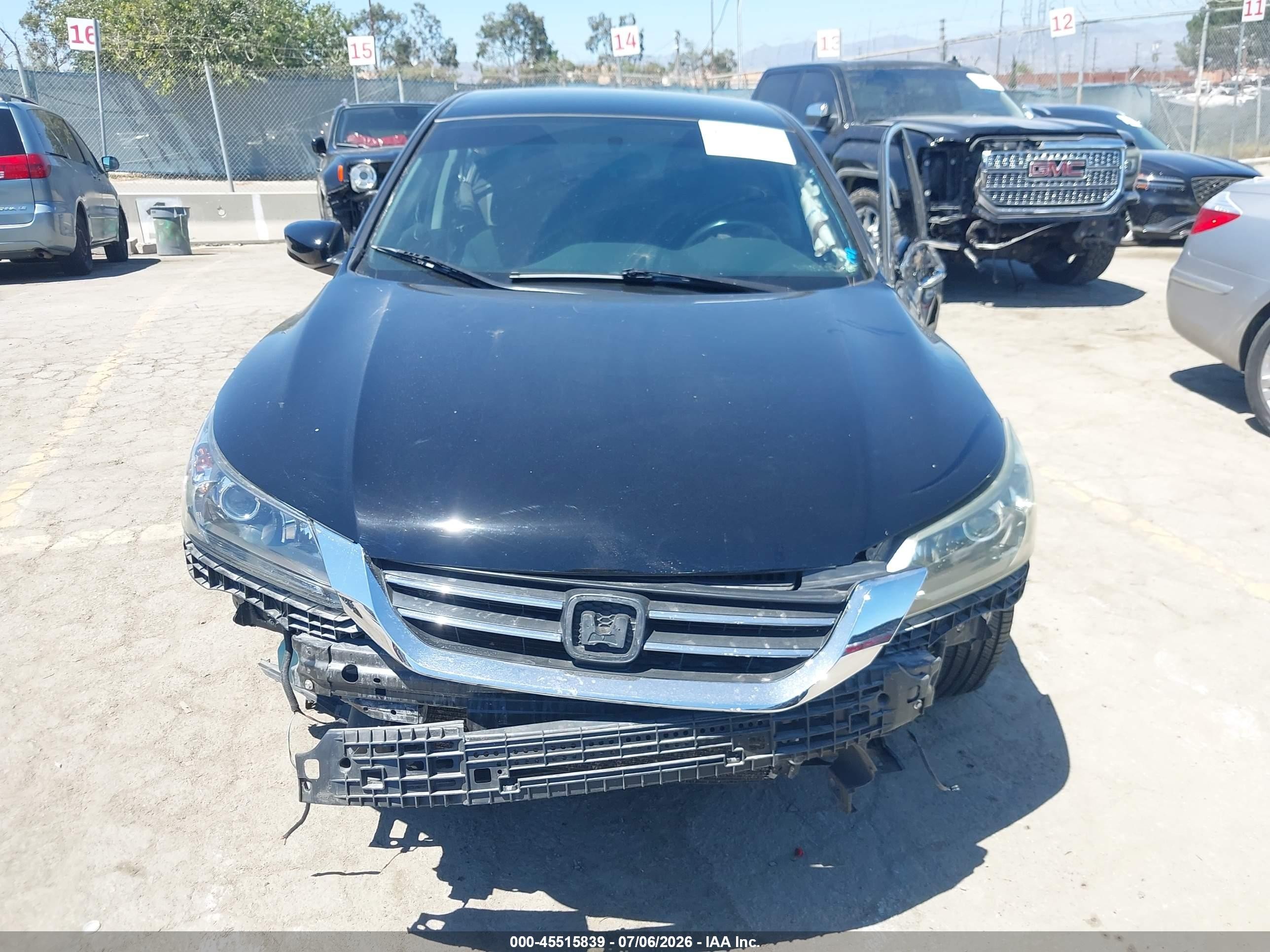2015 Honda Accord Sport Черный vin: 1HGCR2F52FA002631