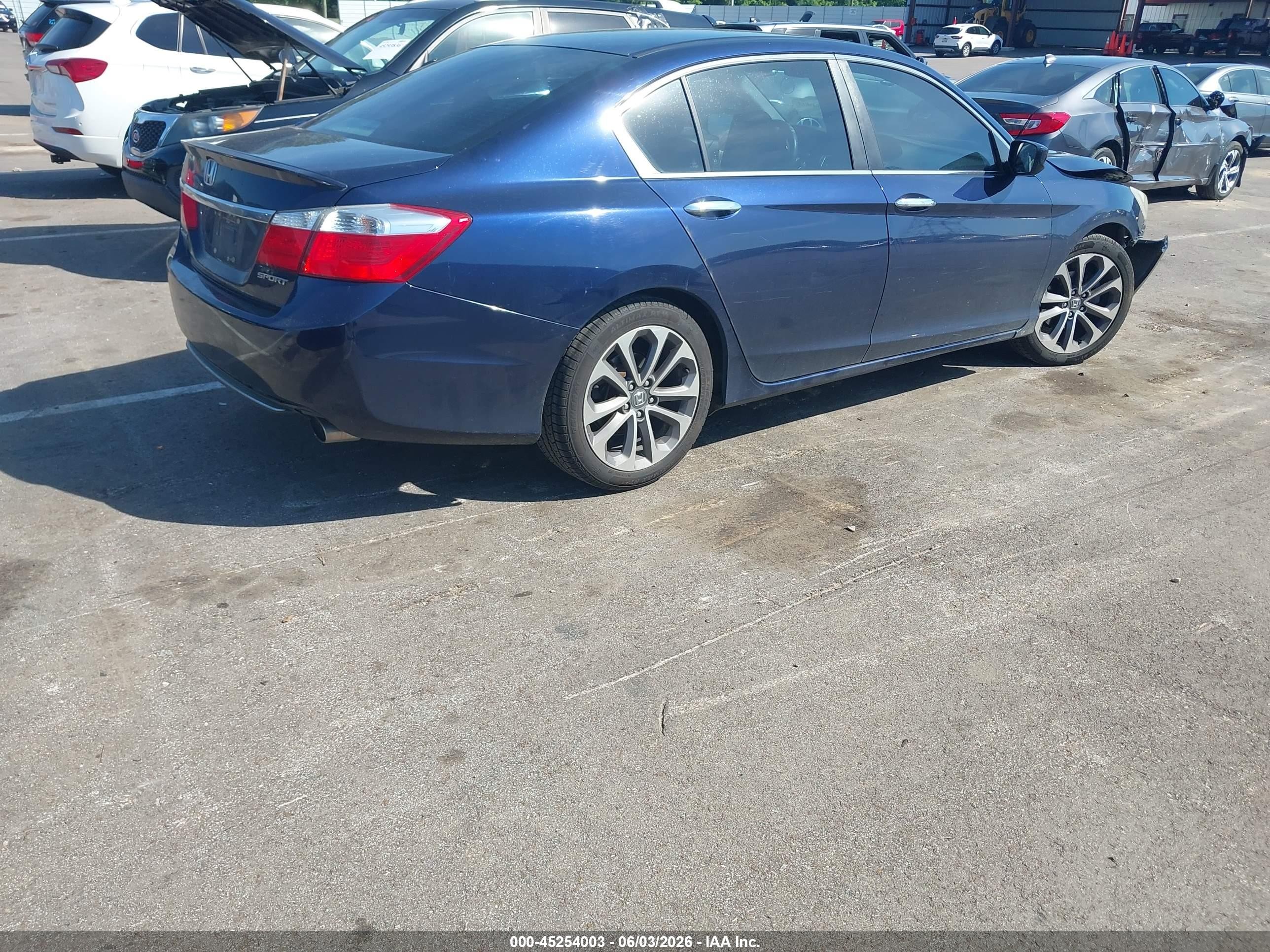 2015 Honda Accord Sport Blue vin: 1HGCR2F52FA016397