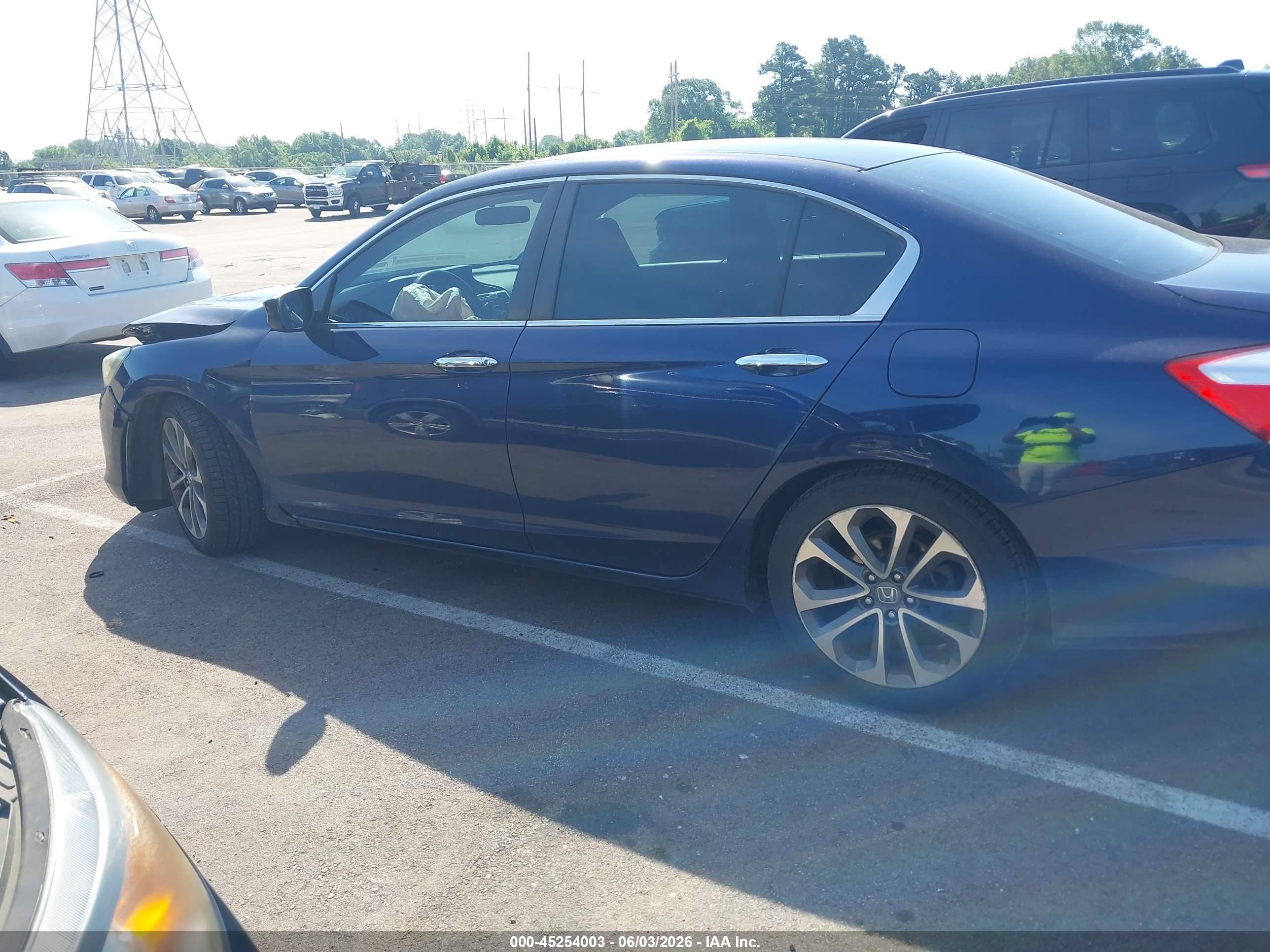 2015 Honda Accord Sport Blue vin: 1HGCR2F52FA016397