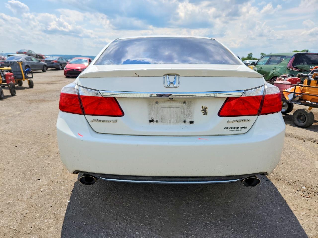 2015 Honda Accord Sport White vin: 1HGCR2F52FA025049