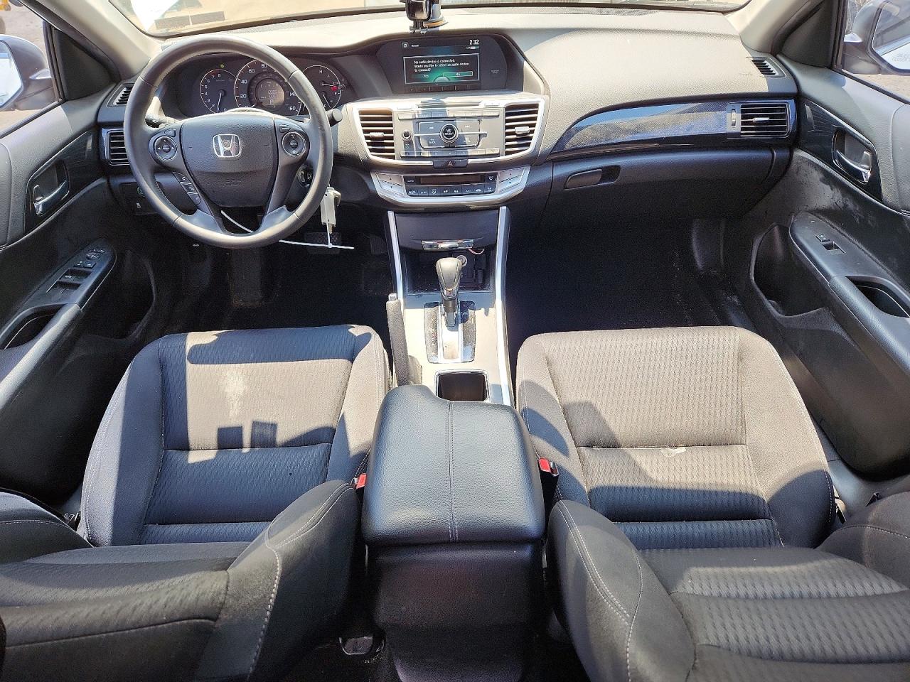 2015 Honda Accord Sport White vin: 1HGCR2F52FA025049
