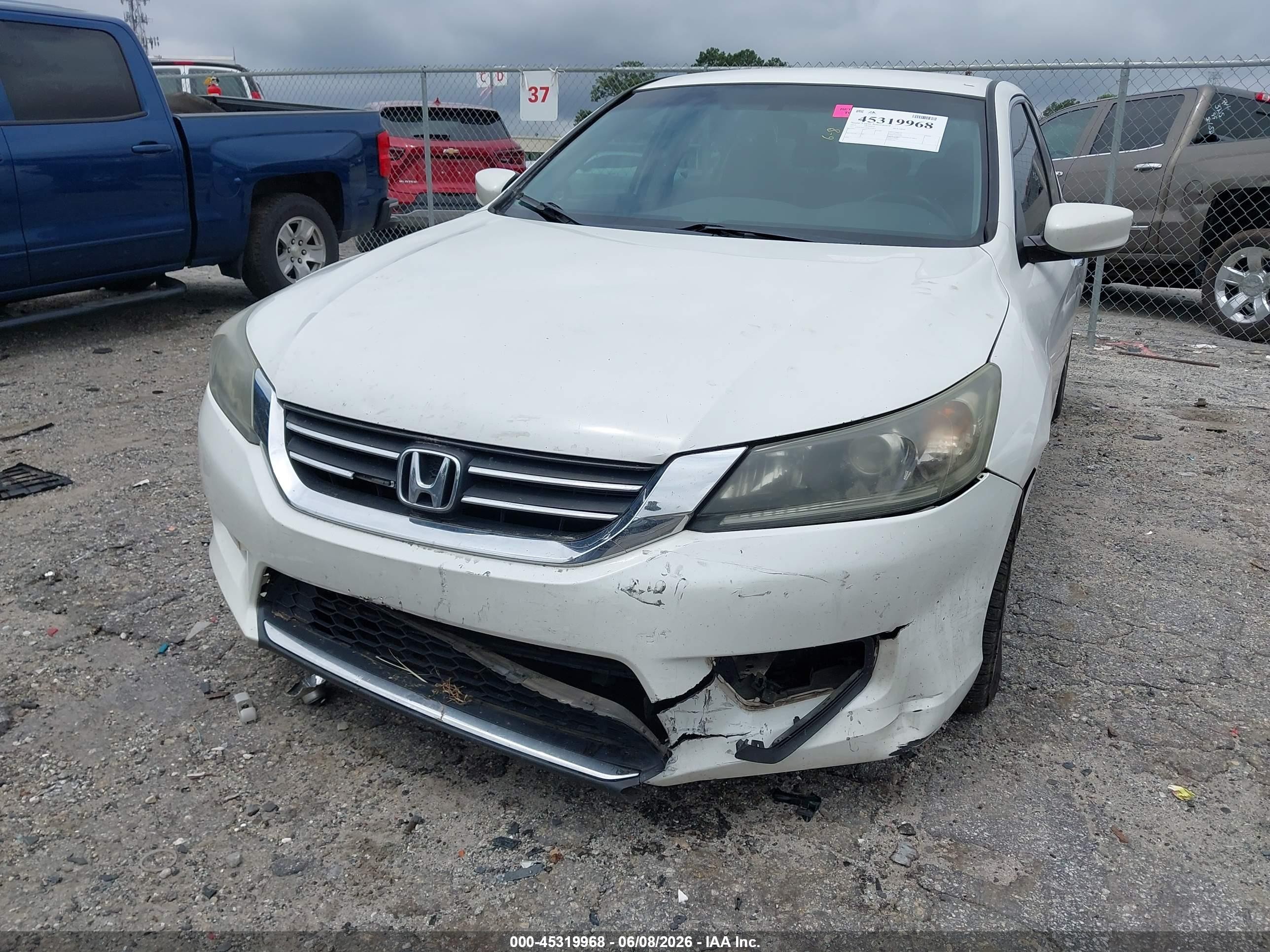 2015 Honda Accord Sport White vin: 1HGCR2F52FA030803
