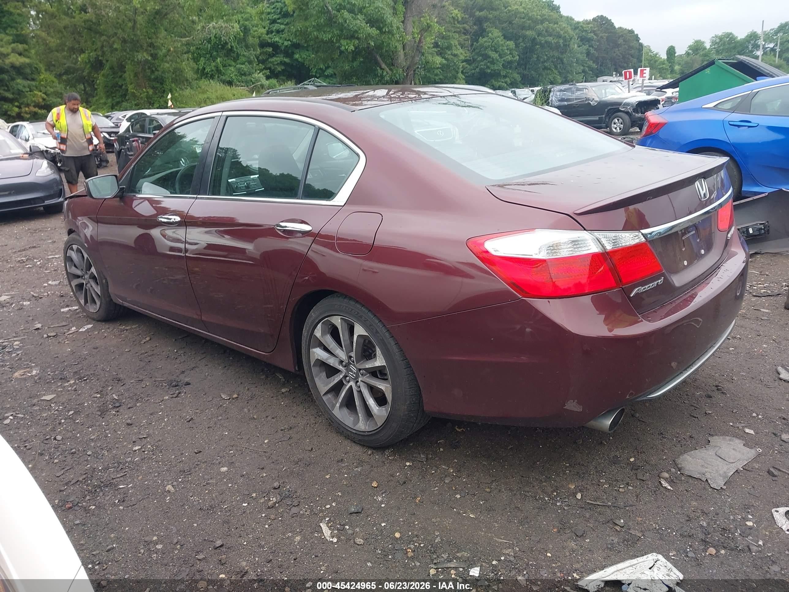 2015 Honda Accord Sport Maroon vin: 1HGCR2F52FA033751