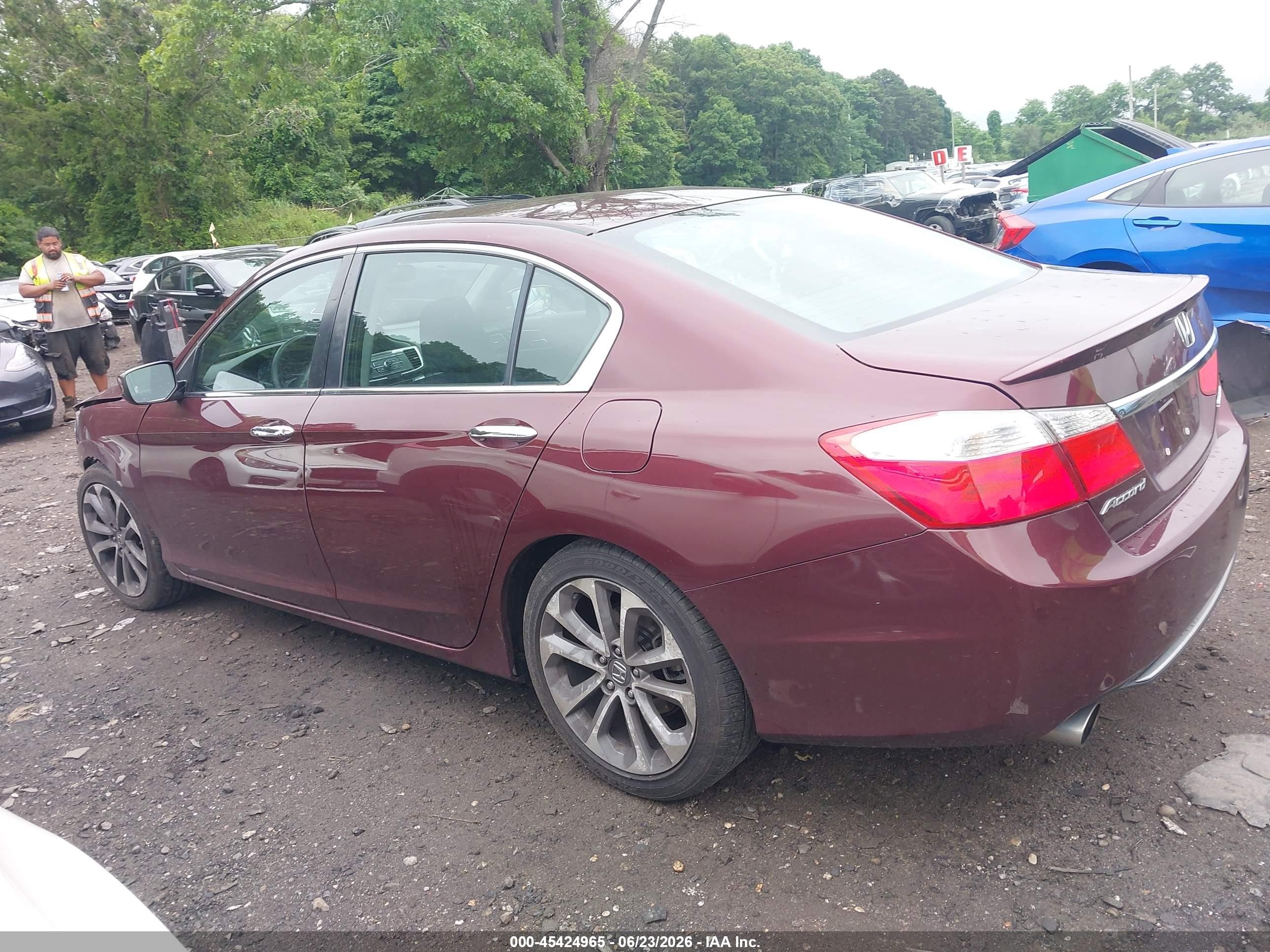 2015 Honda Accord Sport Maroon vin: 1HGCR2F52FA033751