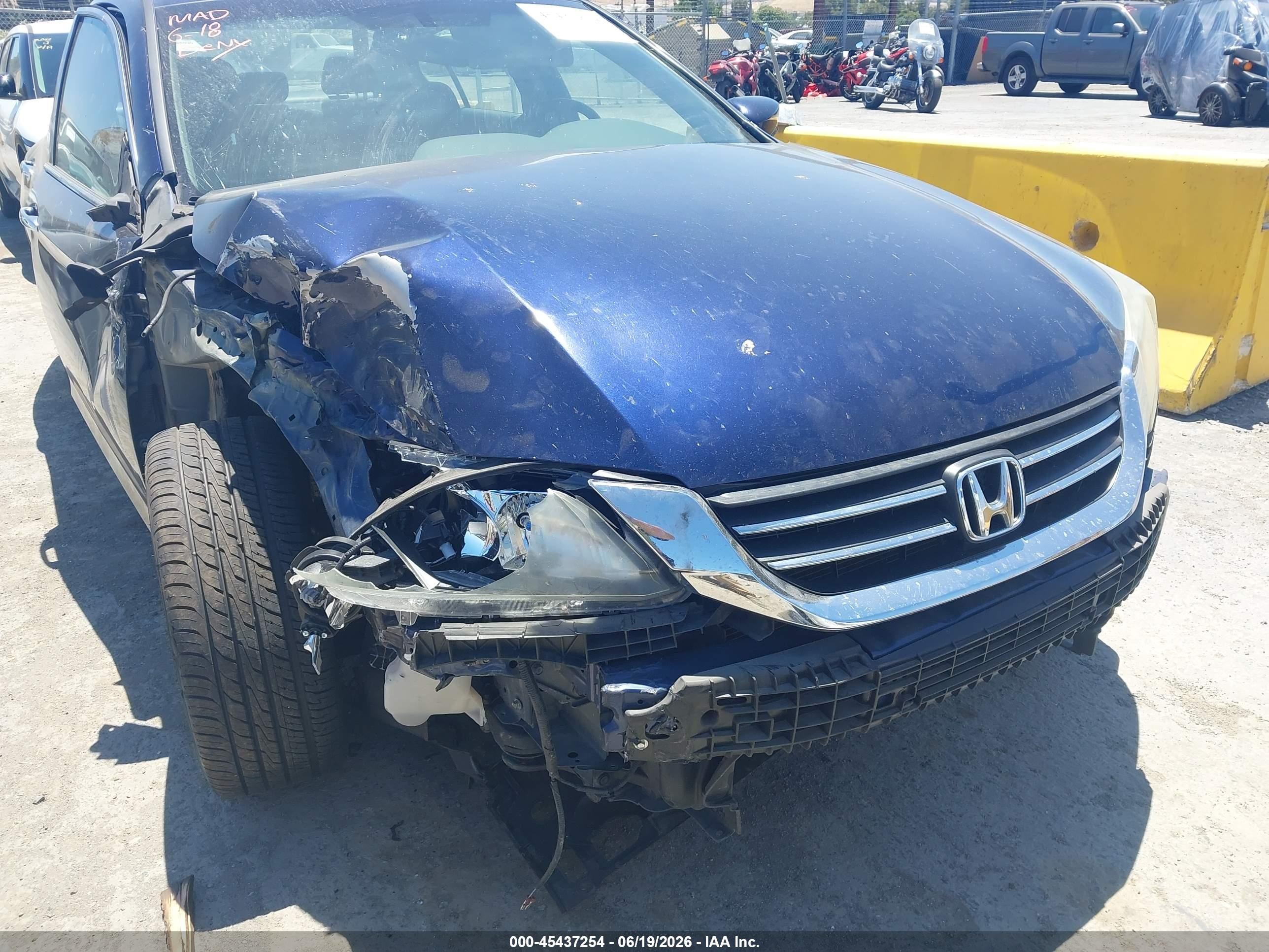 2015 Honda Accord Sport Blue vin: 1HGCR2F52FA039064