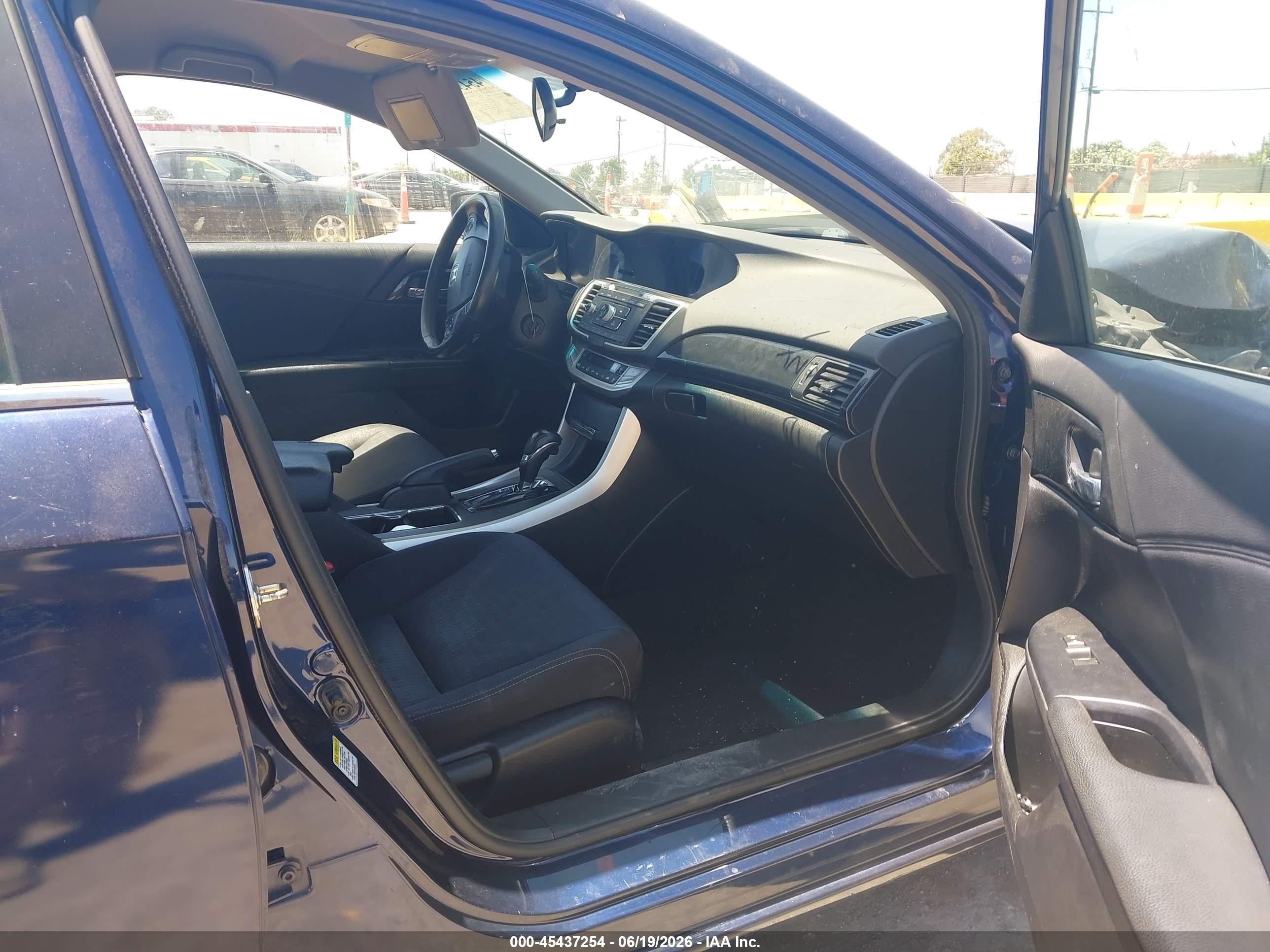2015 Honda Accord Sport Blue vin: 1HGCR2F52FA039064