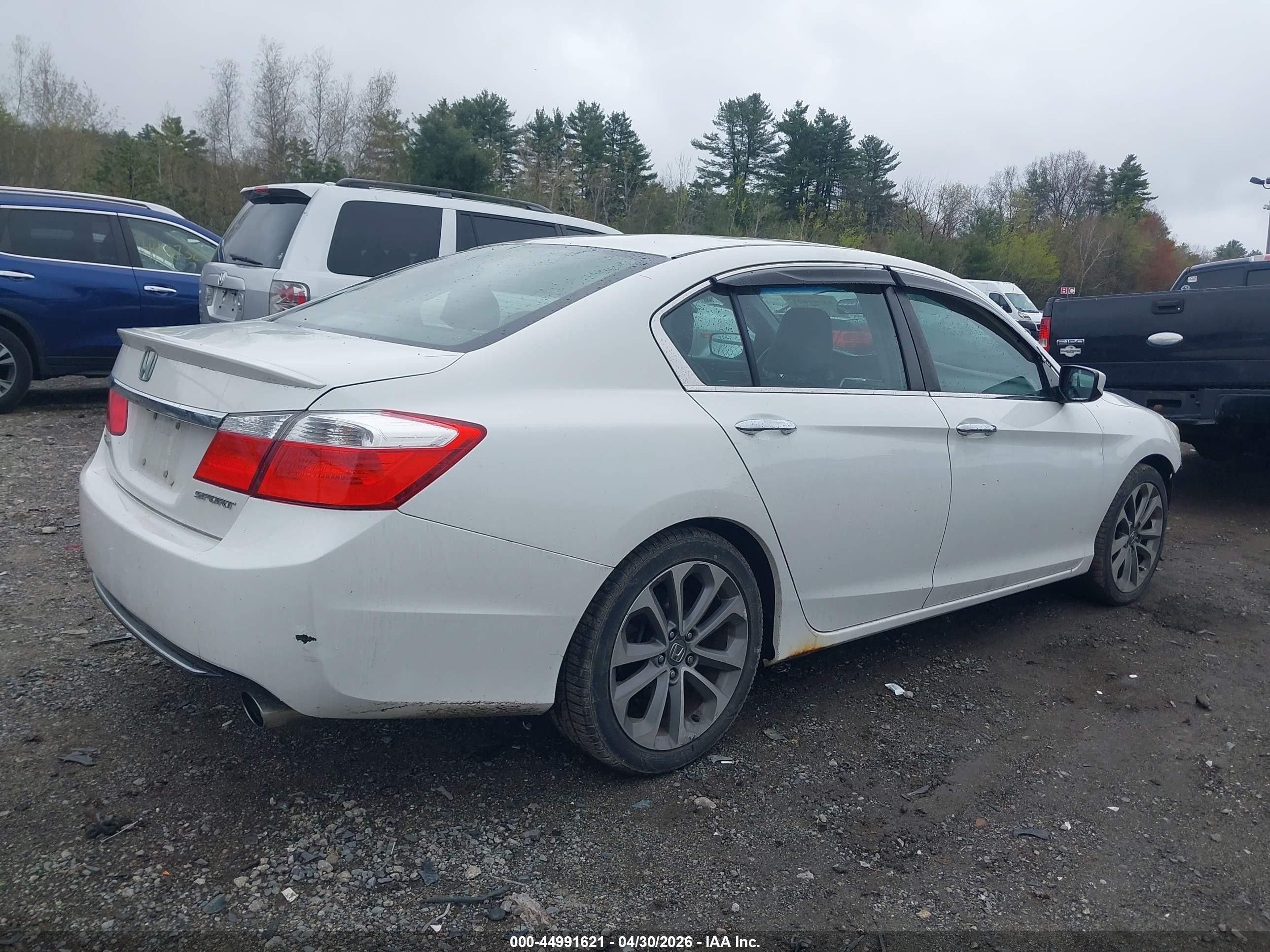 2015 Honda Accord Sport White vin: 1HGCR2F52FA051358