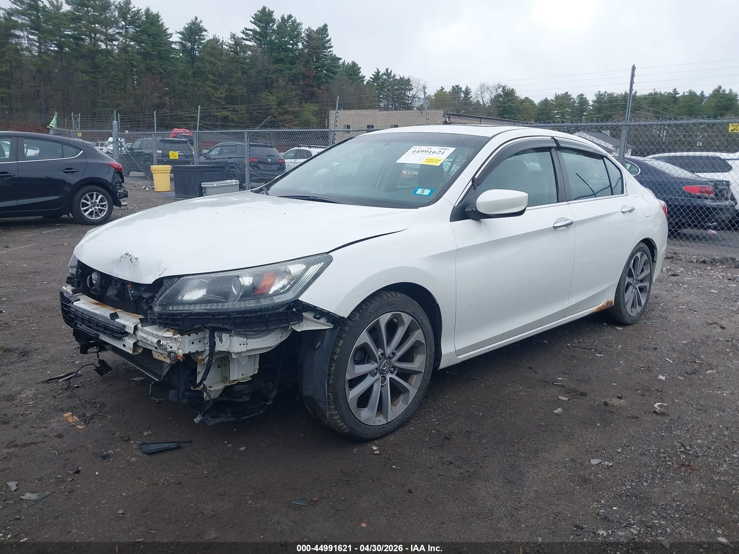 2015 Honda Accord Sport White vin: 1HGCR2F52FA051358