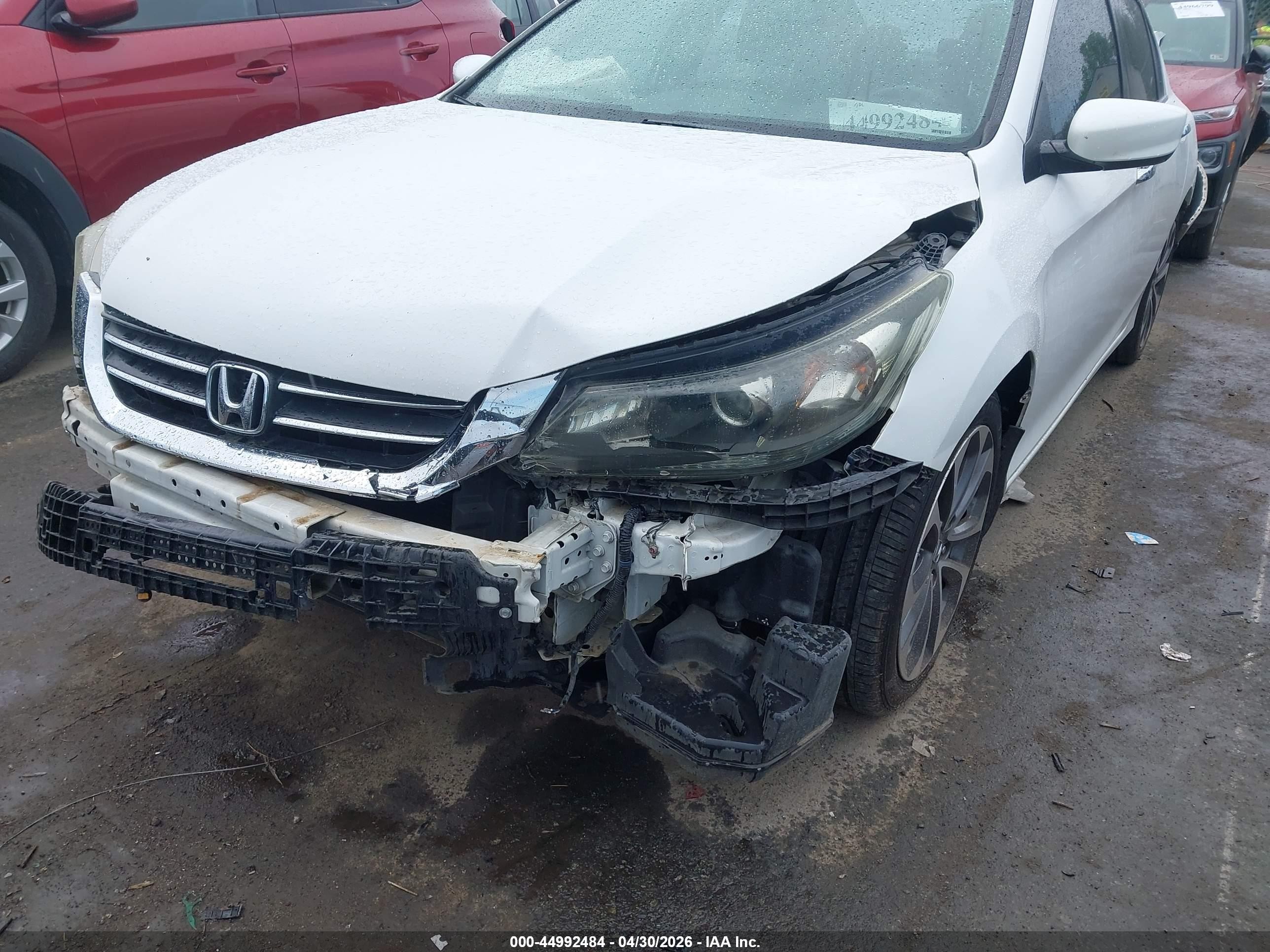 2015 Honda Accord Sport White vin: 1HGCR2F52FA058228