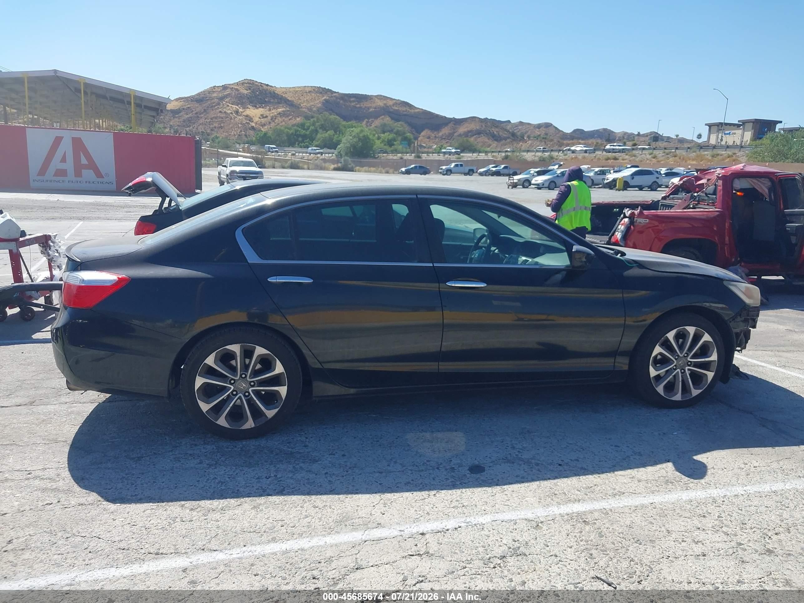 2015 Honda Accord Sport Black vin: 1HGCR2F52FA105368