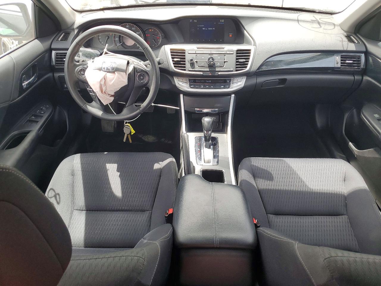 2015 Honda Accord Sport Beige vin: 1HGCR2F52FA132151