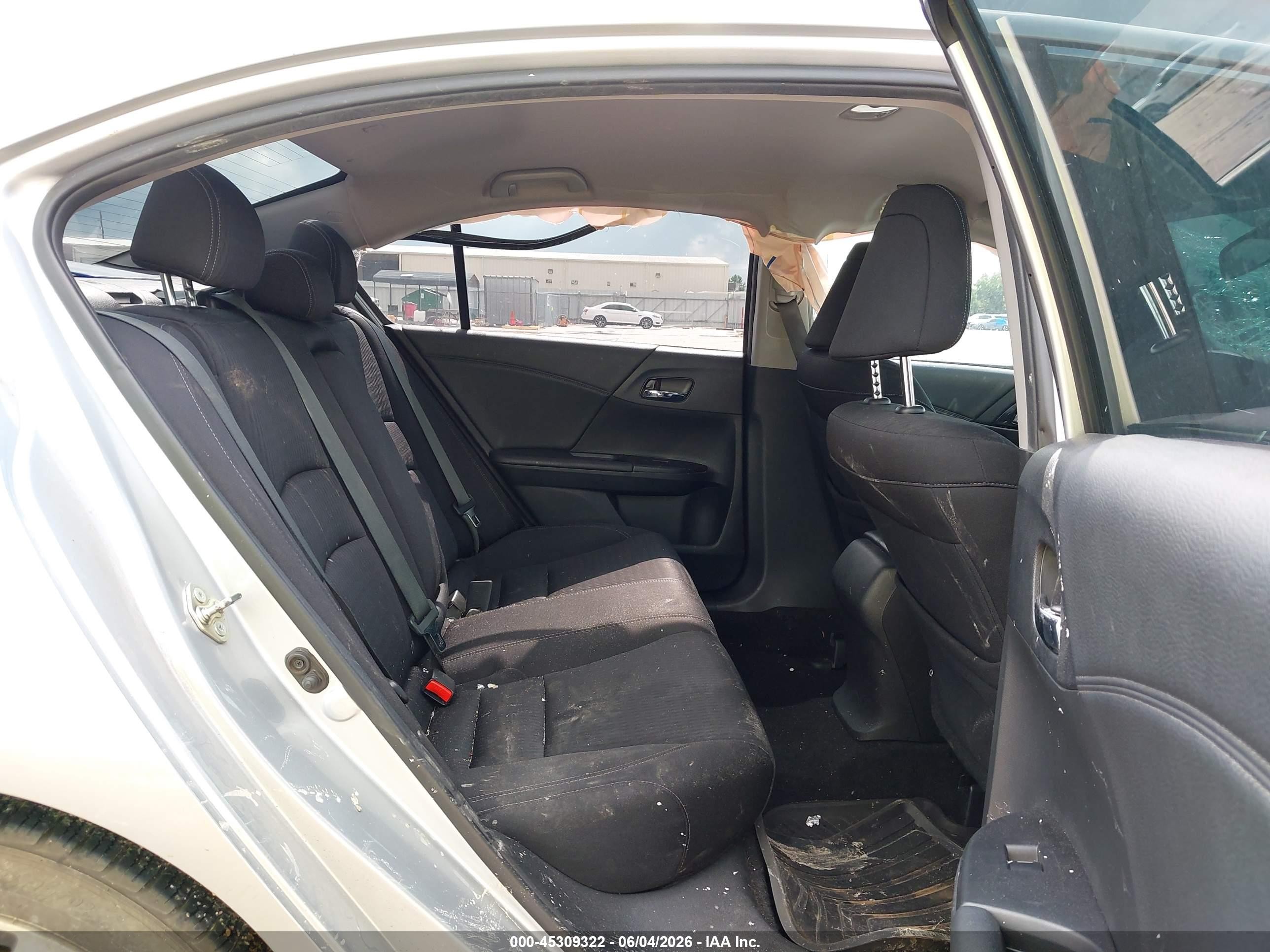2015 Honda Accord Sport Silver vin: 1HGCR2F52FA139407