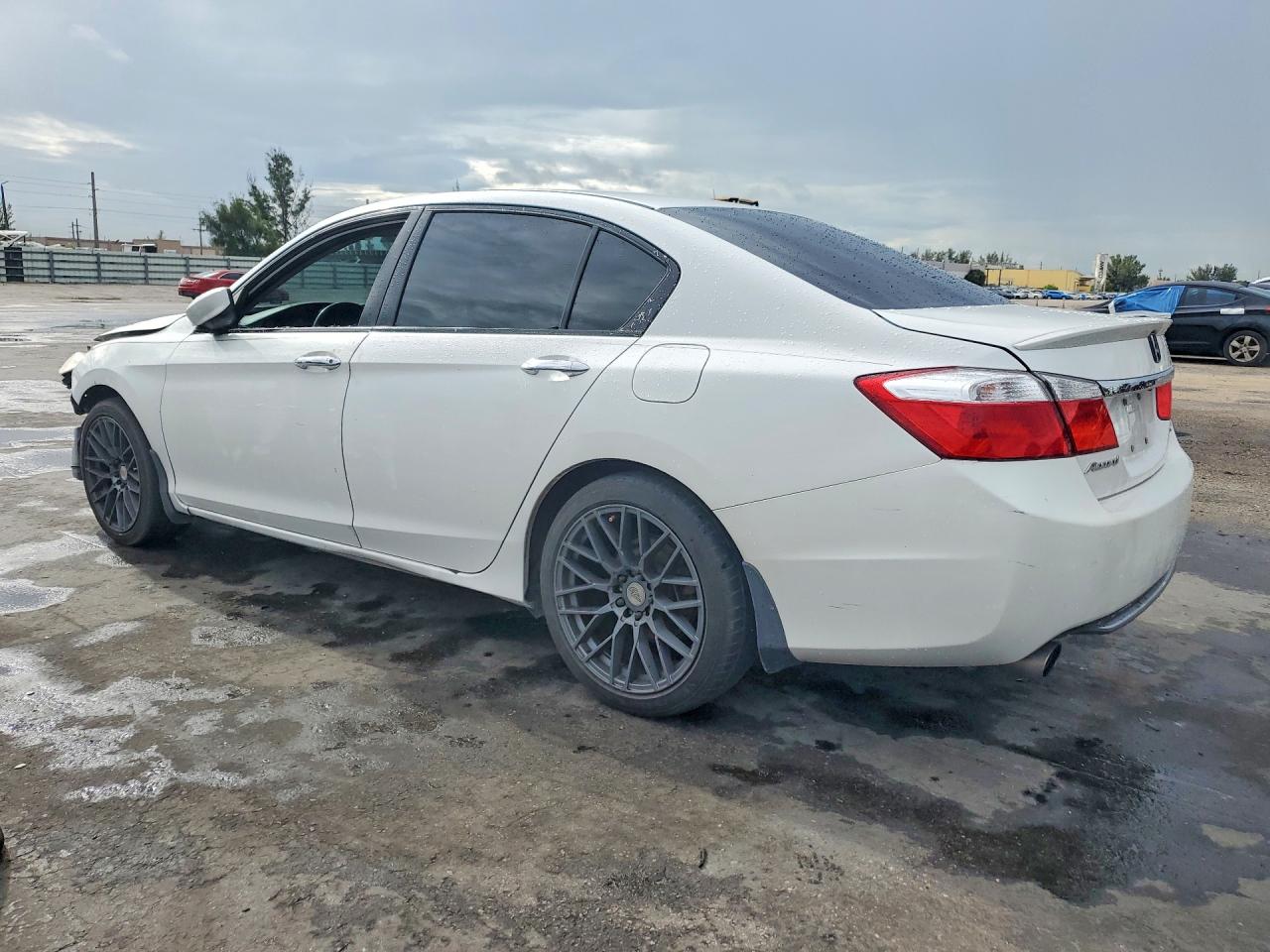 2015 Honda Accord Sport Белый vin: 1HGCR2F52FA193483