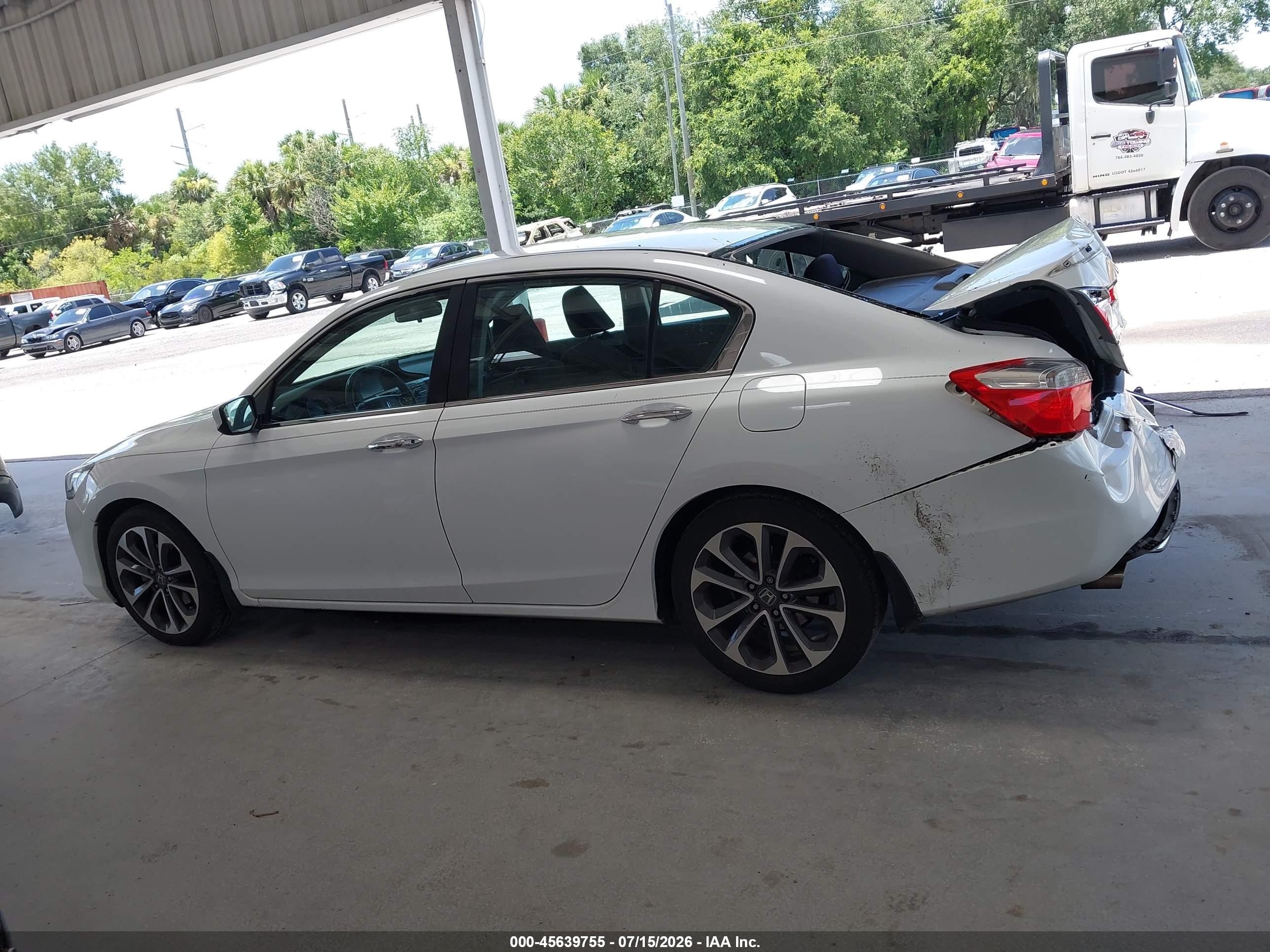 2015 Honda Accord Sport Белый vin: 1HGCR2F52FA205857