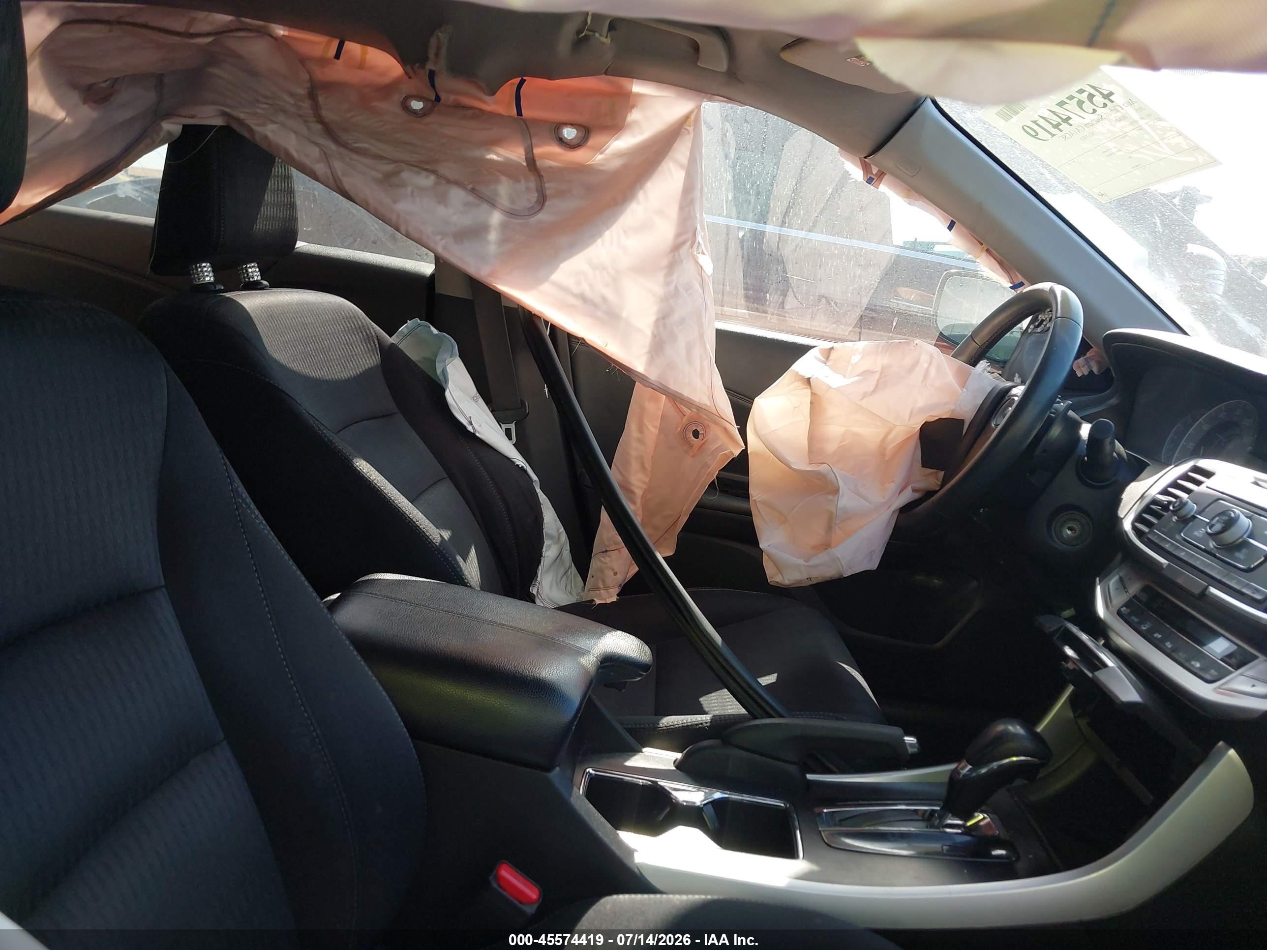 2015 Honda Accord Sport White vin: 1HGCR2F52FA212081