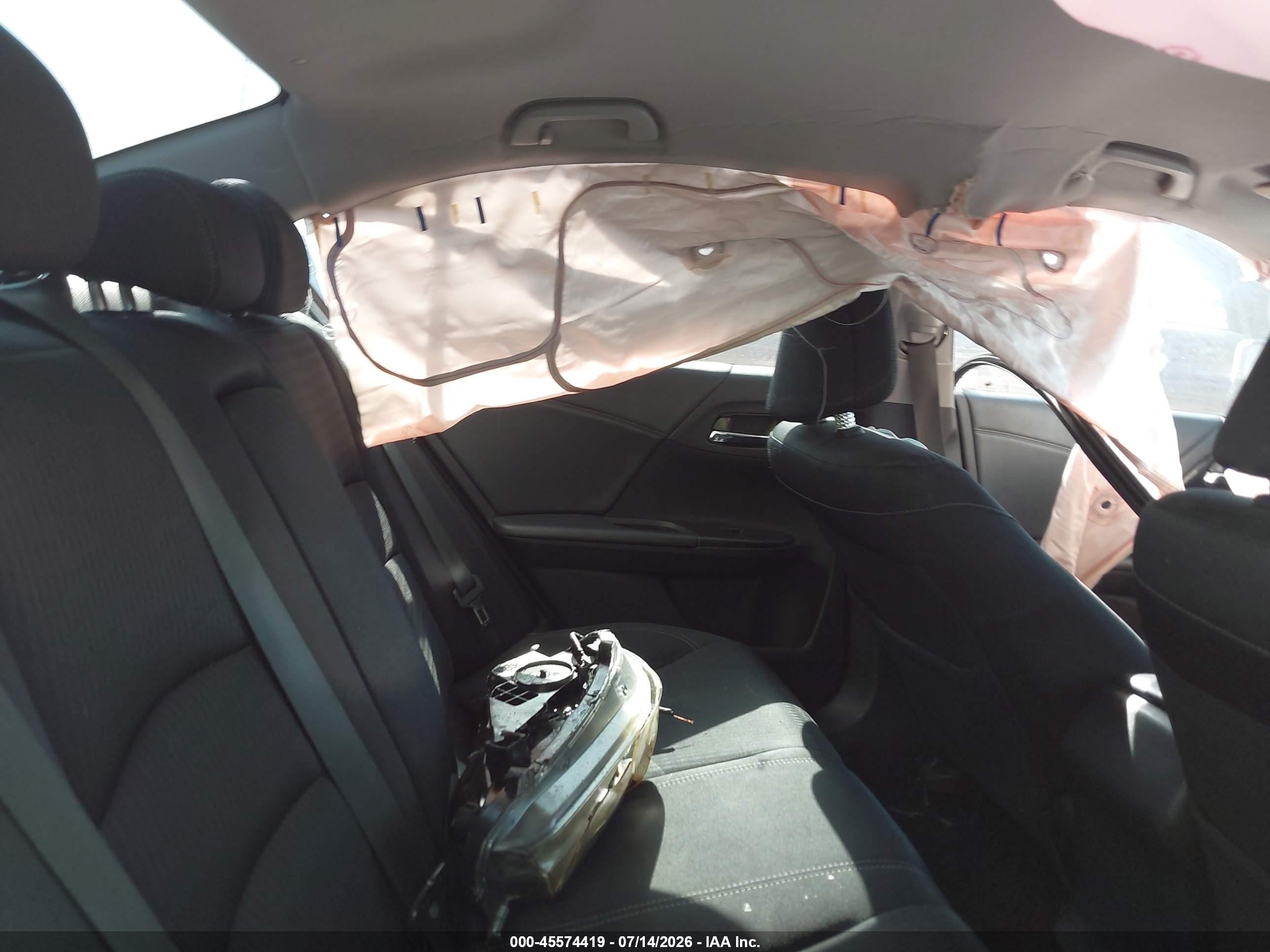 2015 Honda Accord Sport White vin: 1HGCR2F52FA212081