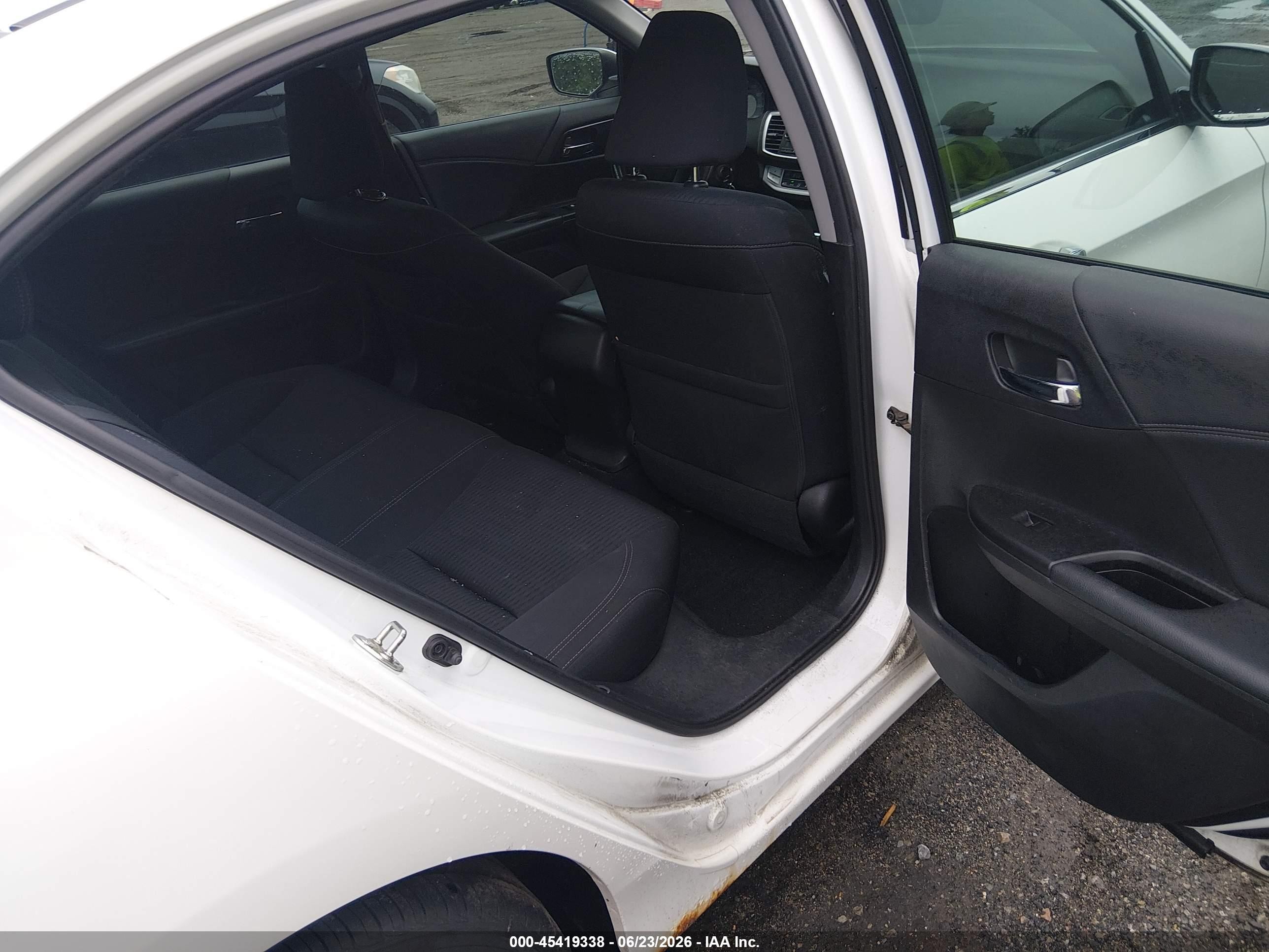 2015 Honda Accord Sport White vin: 1HGCR2F52FA221928