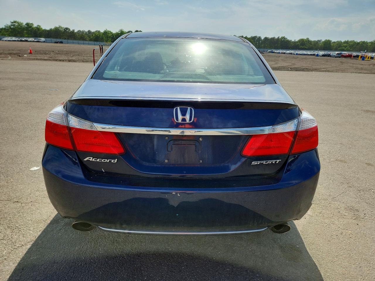 2015 Honda Accord Sport Blue vin: 1HGCR2F52FA253682