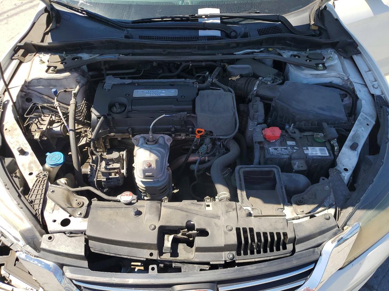 2015 Honda Accord Sport White vin: 1HGCR2F52FA258820