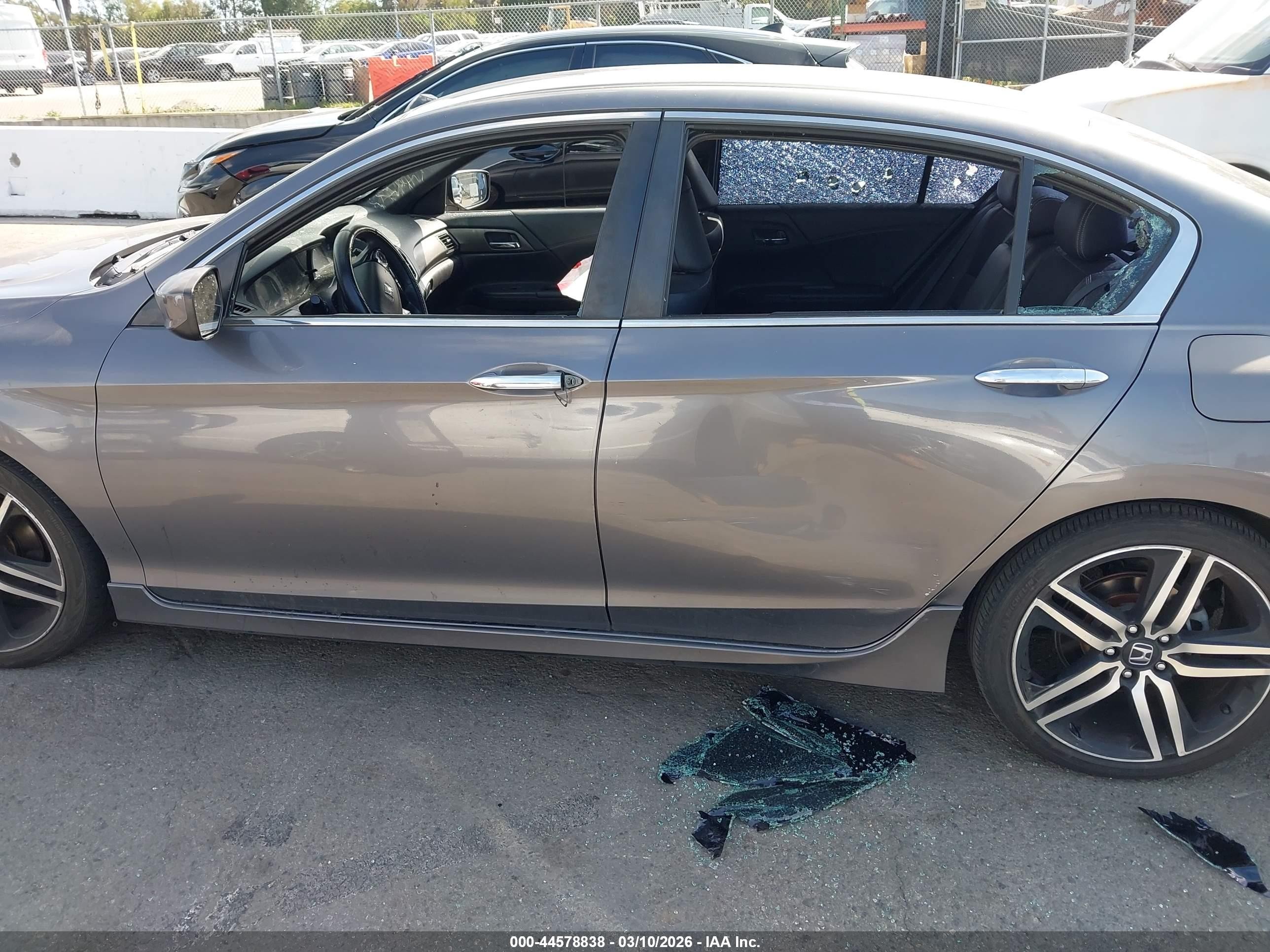 2016 Honda Accord Sport Gray vin: 1HGCR2F52GA194117