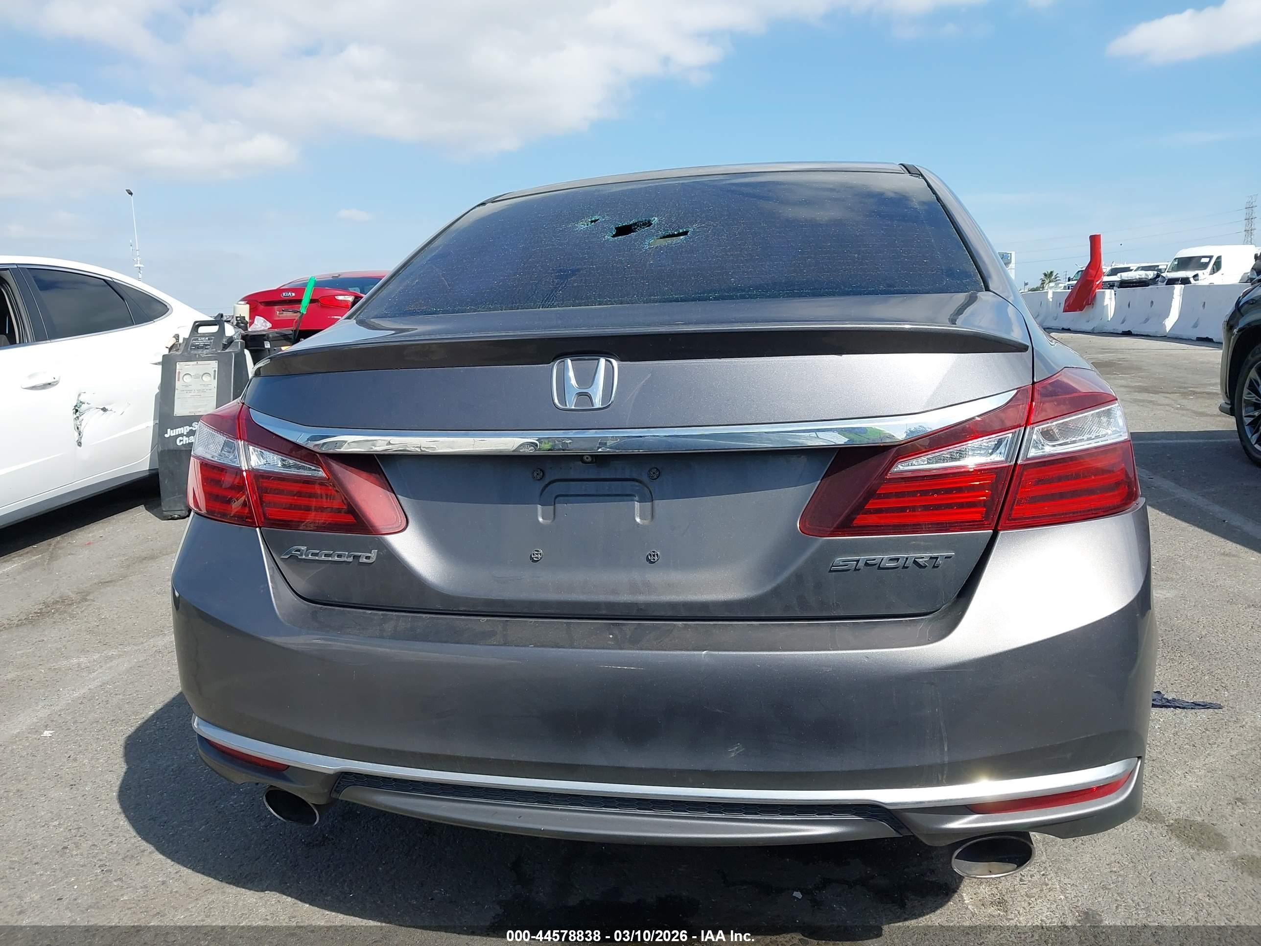 2016 Honda Accord Sport Gray vin: 1HGCR2F52GA194117