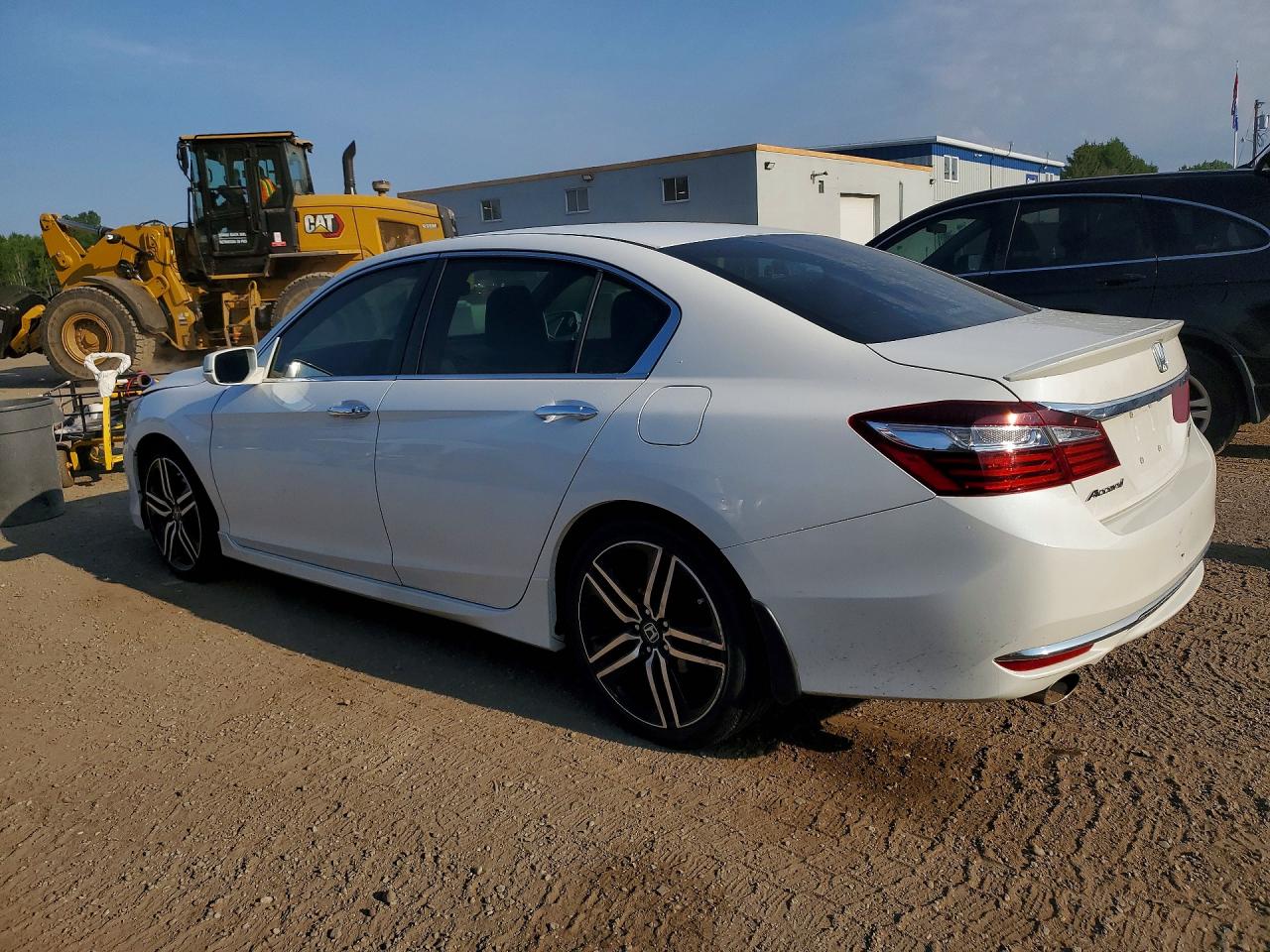 2016 Honda Accord Sport White vin: 1HGCR2F52GA802136