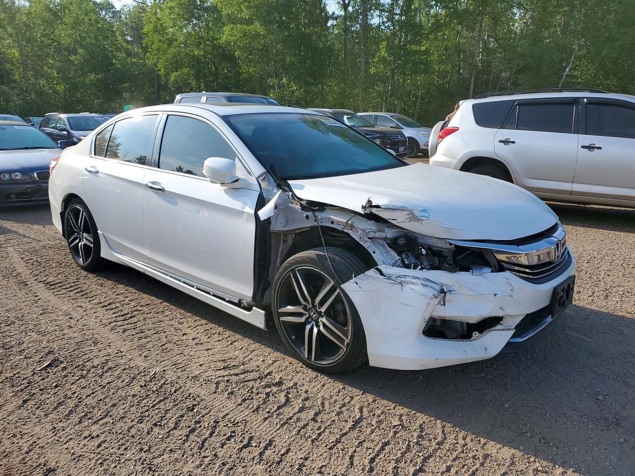 2016 Honda Accord Sport White vin: 1HGCR2F52GA802136