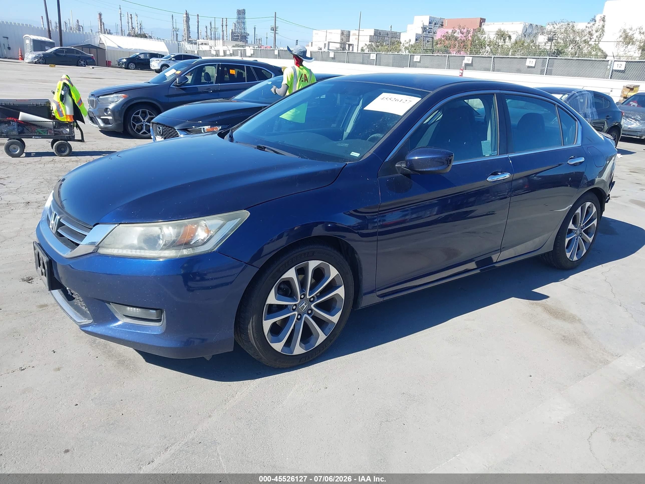 2015 Honda Accord Sport Blue vin: 1HGCR2F53FA075667