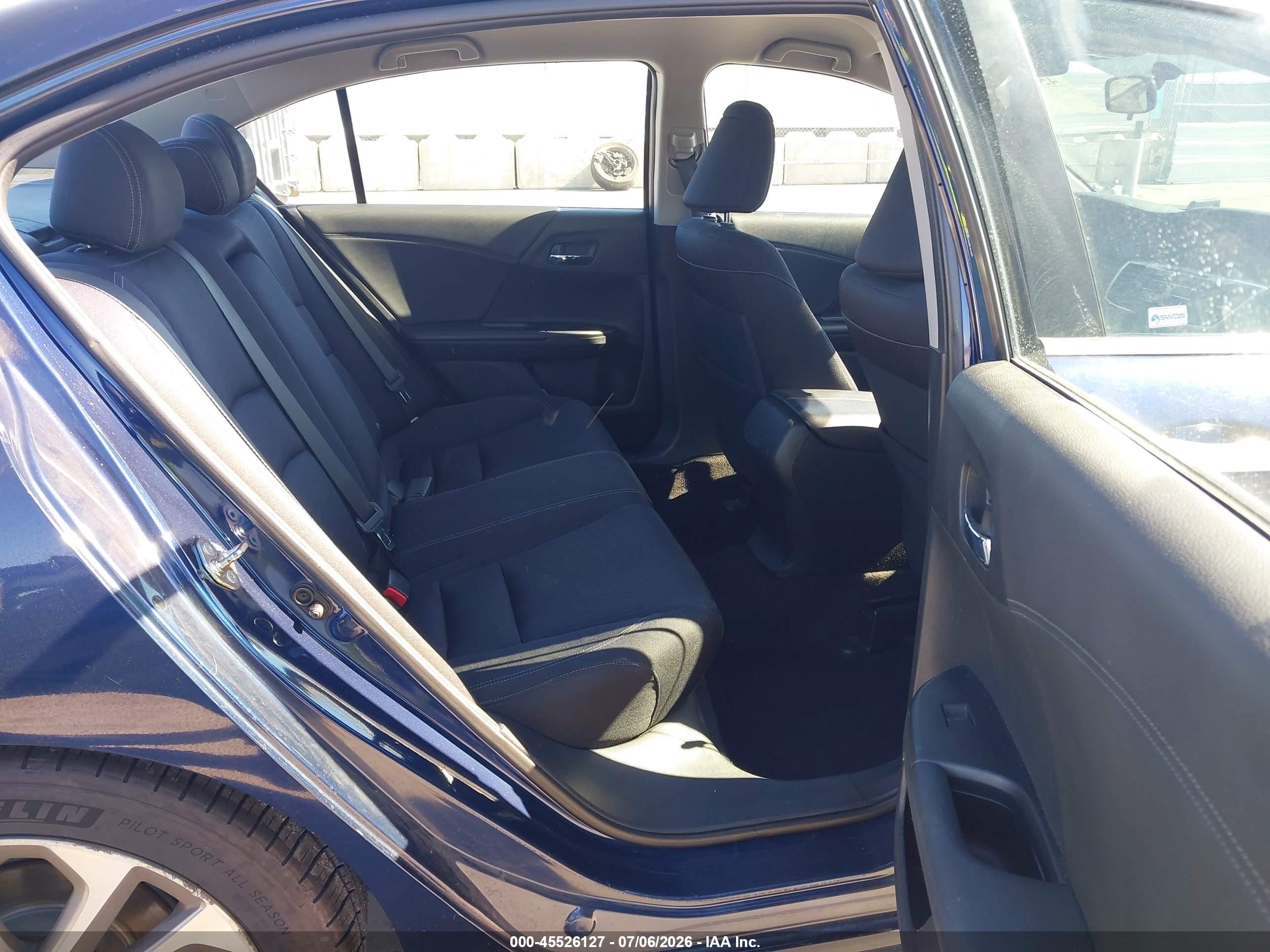 2015 Honda Accord Sport Blue vin: 1HGCR2F53FA075667