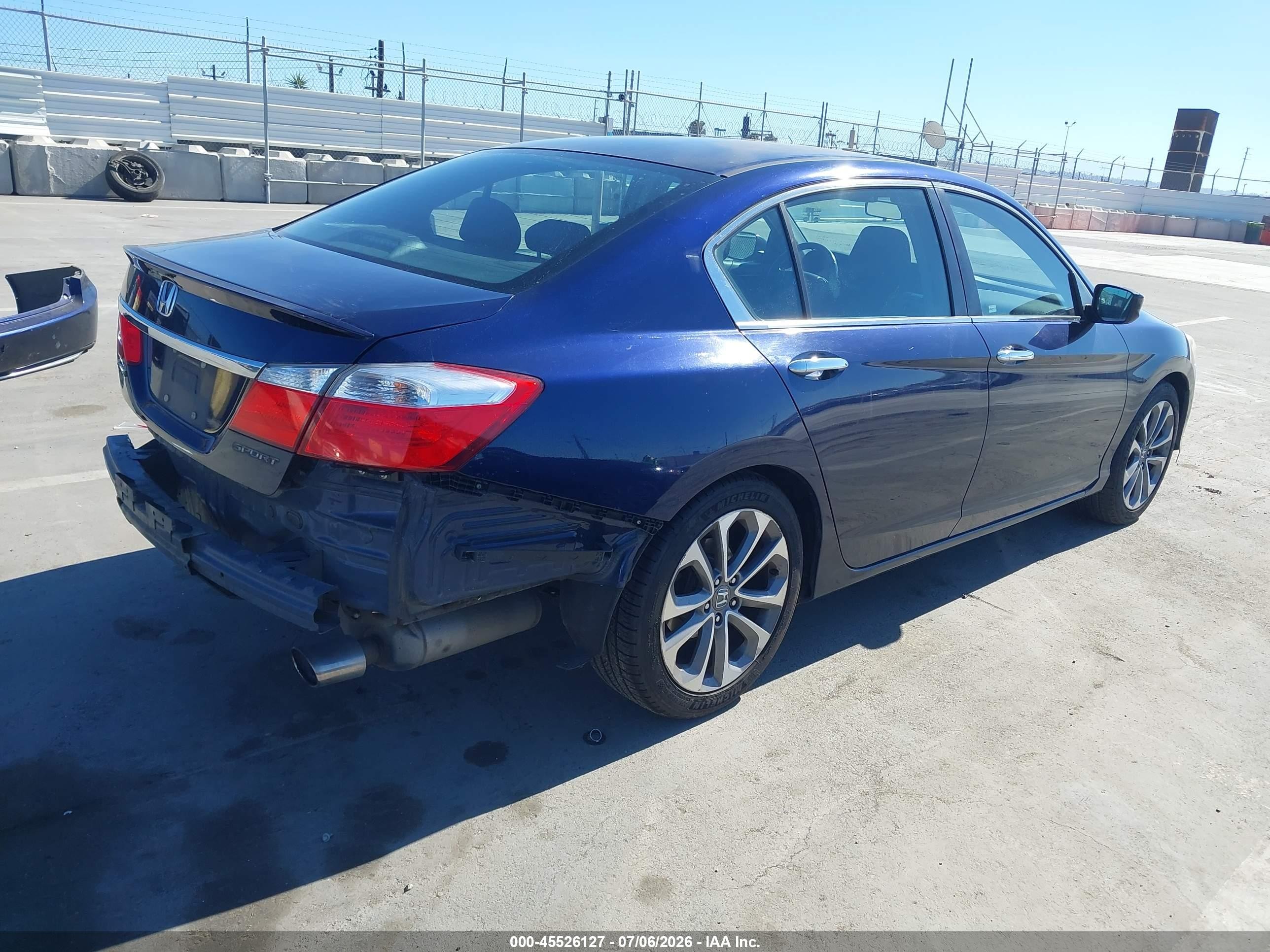 2015 Honda Accord Sport Blue vin: 1HGCR2F53FA075667