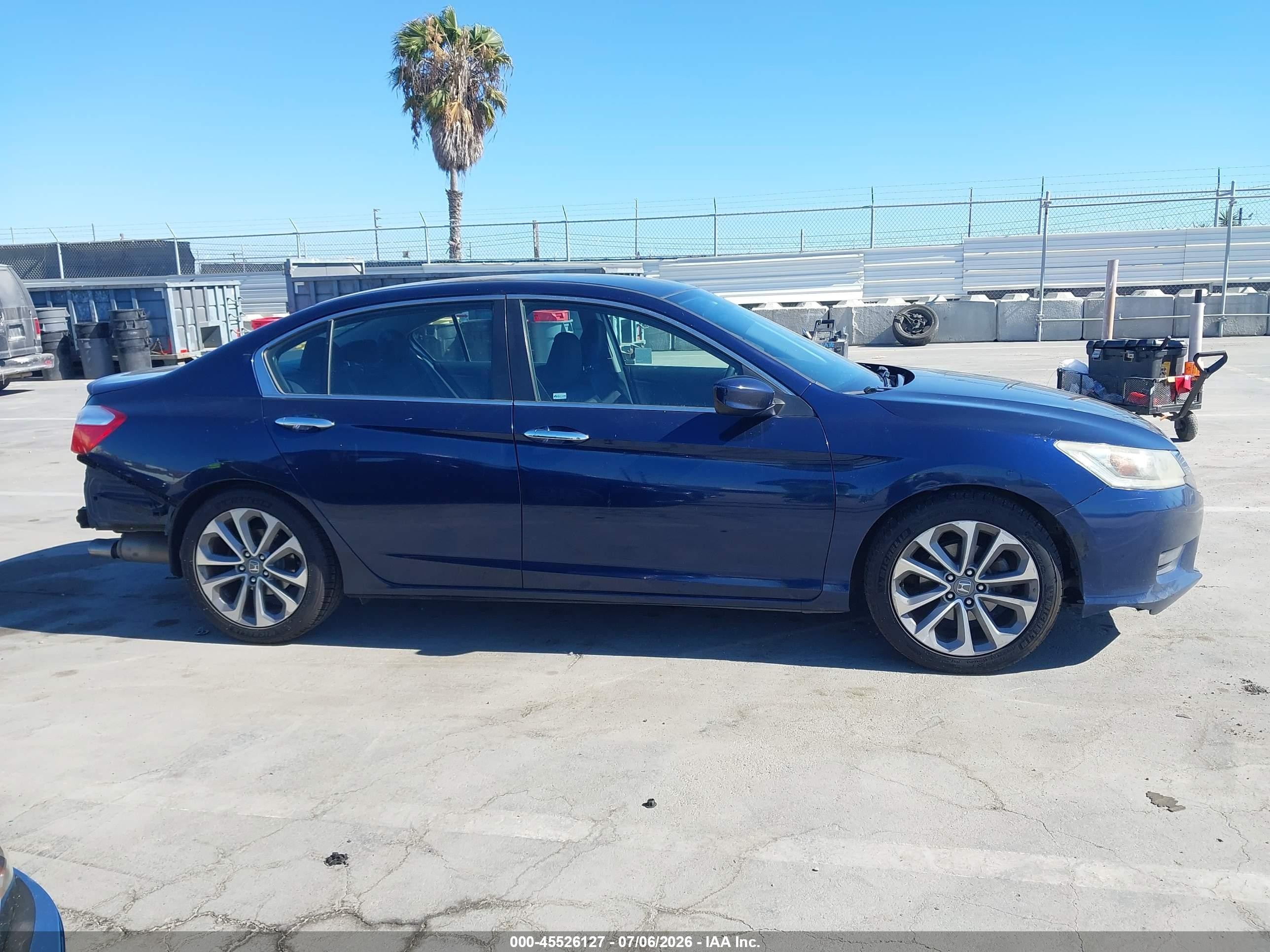 2015 Honda Accord Sport Blue vin: 1HGCR2F53FA075667